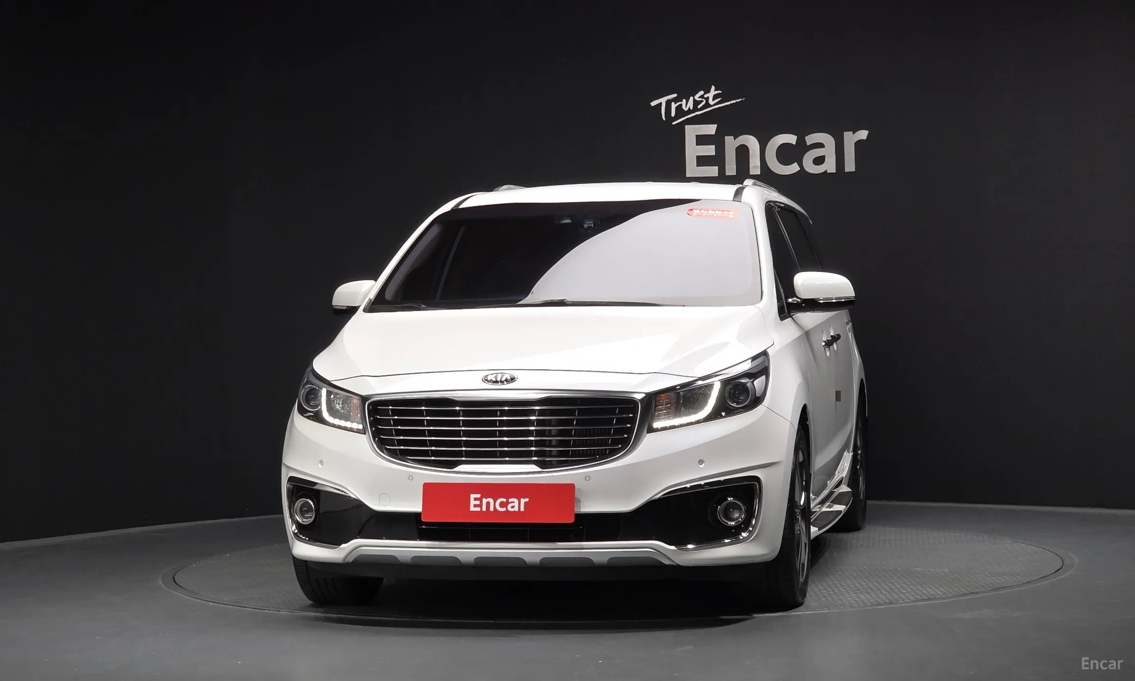 Kia Carnival превью 3