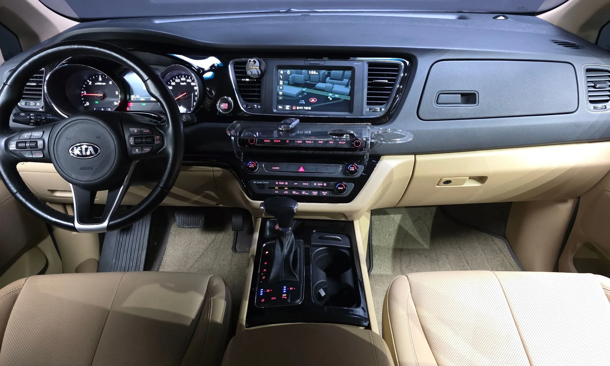 Kia Carnival превью 7