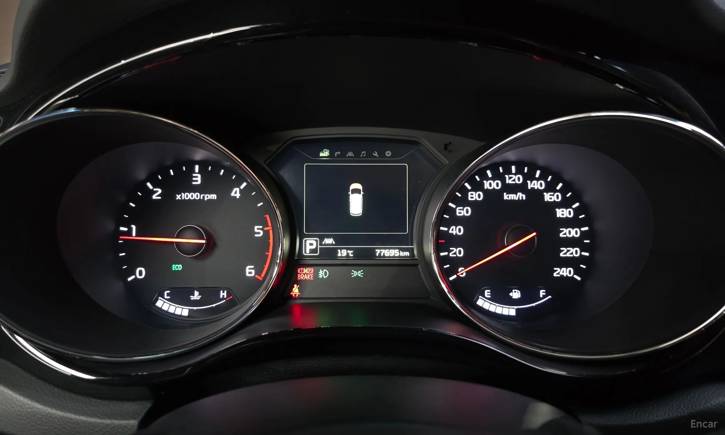 Kia Carnival превью 8
