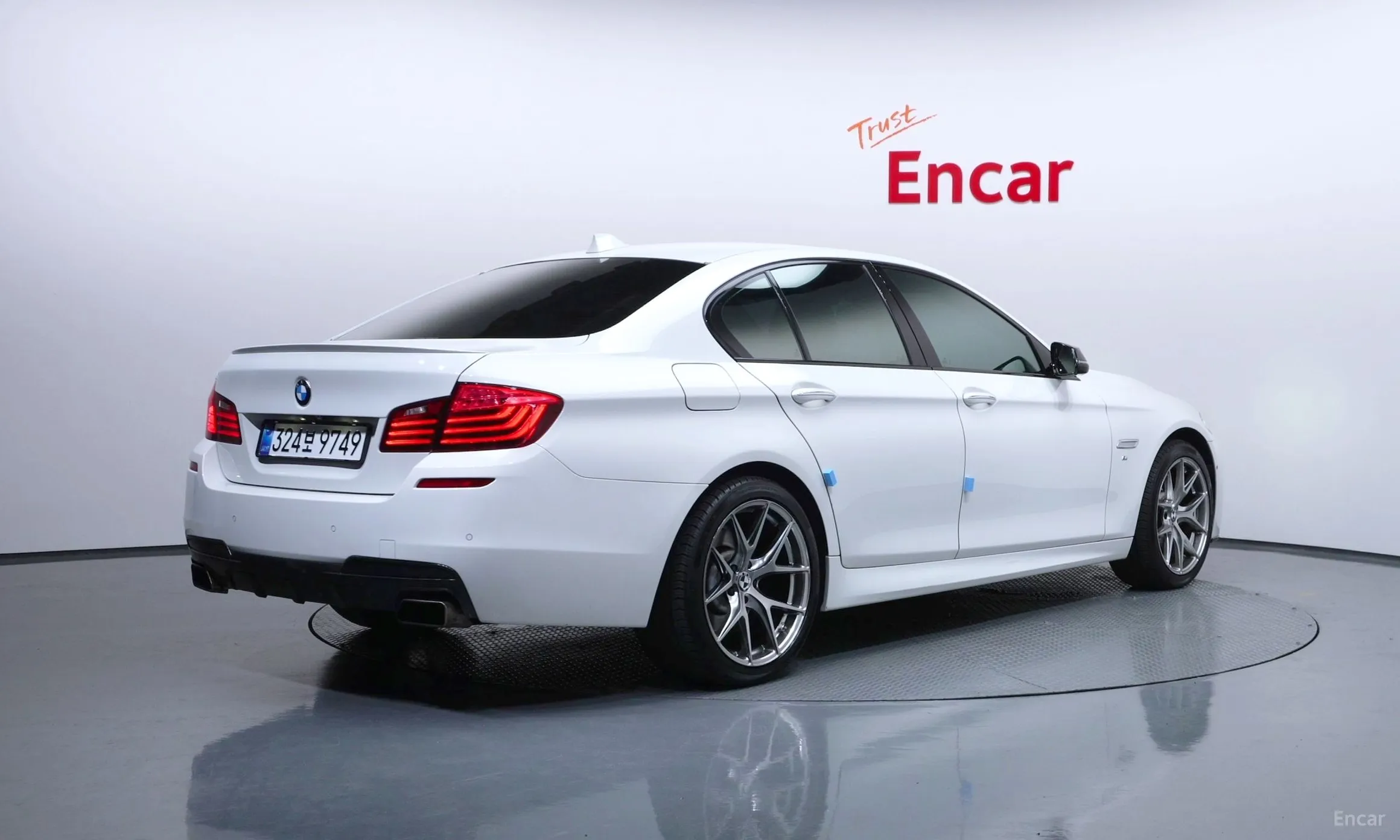 BMW 5 Series (F10) превью 2