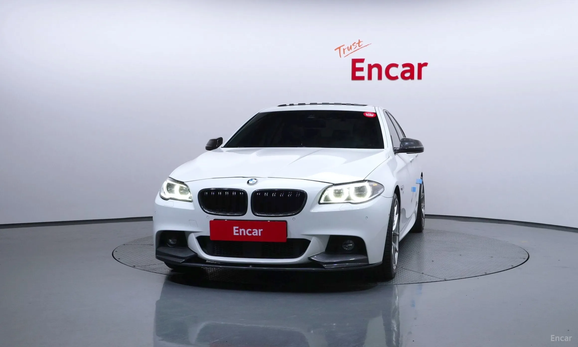 BMW 5 Series (F10) превью 3