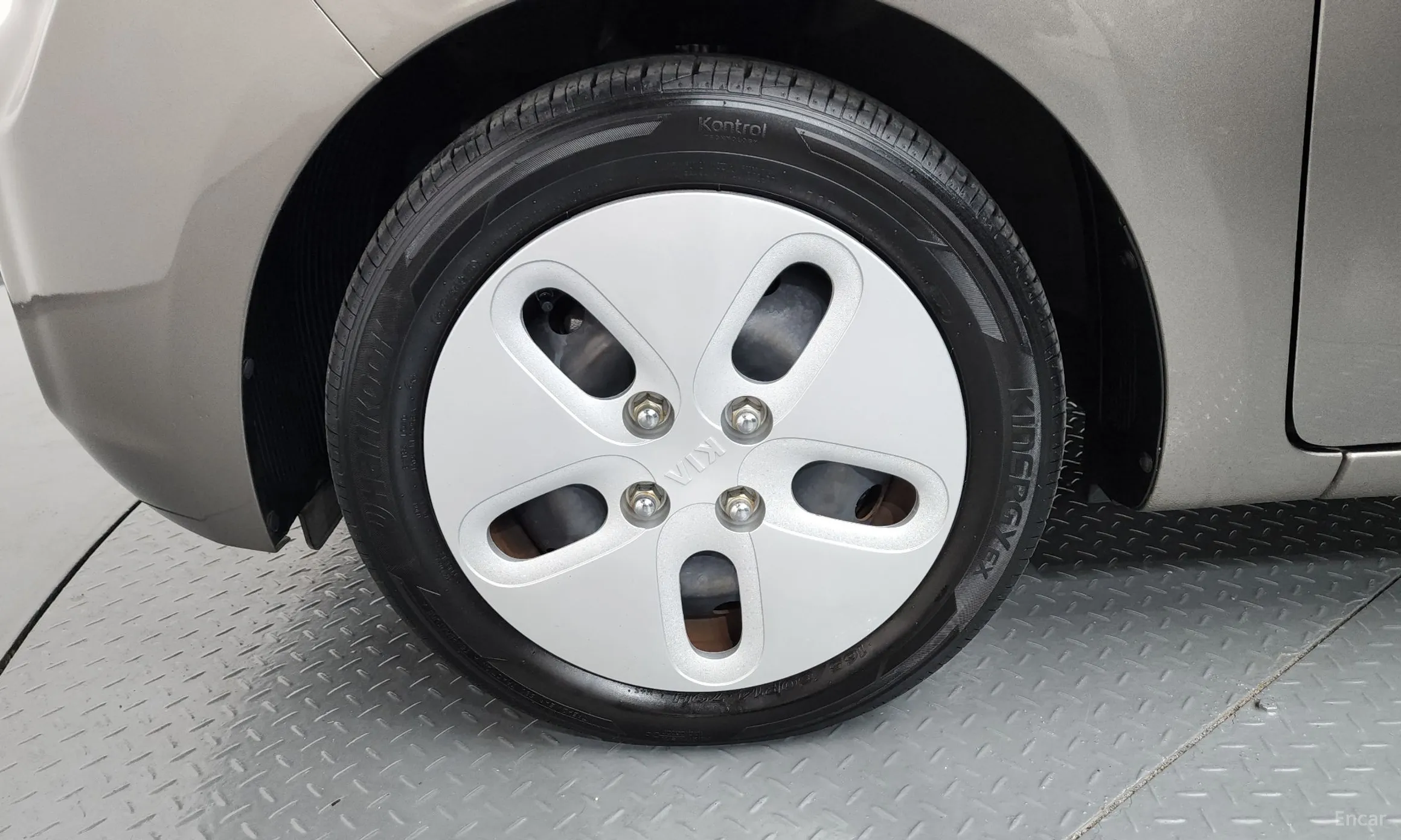 Kia Ray превью 5