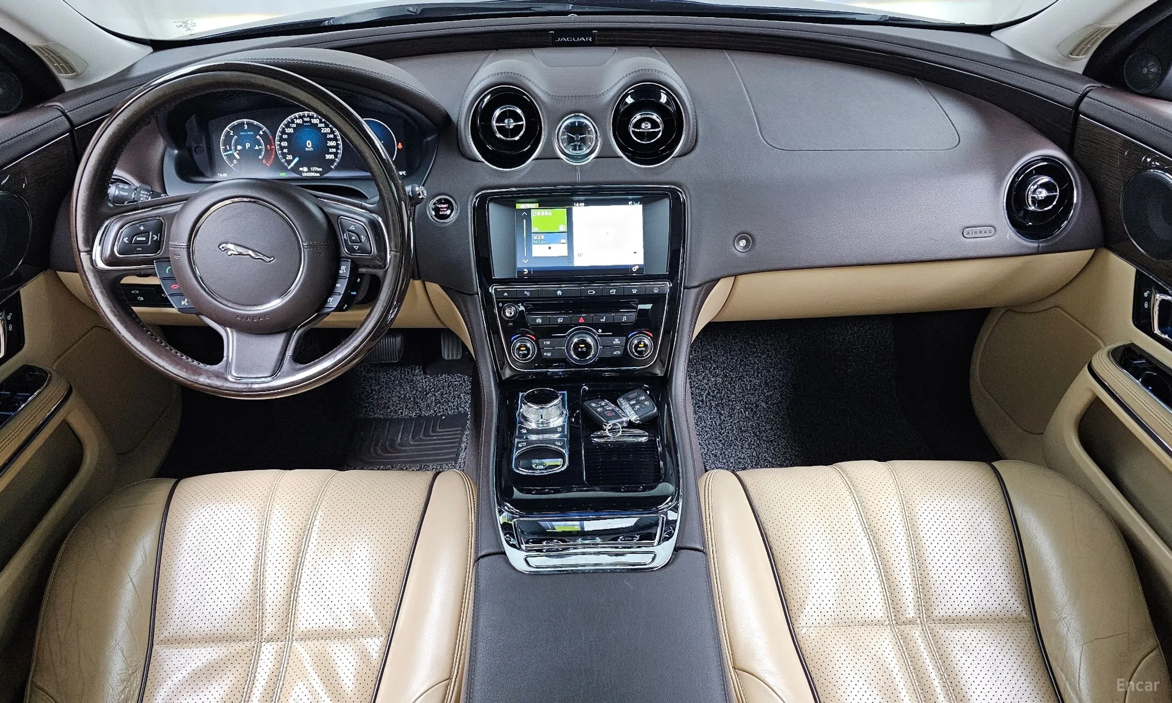 Jaguar All New XJ превью 7