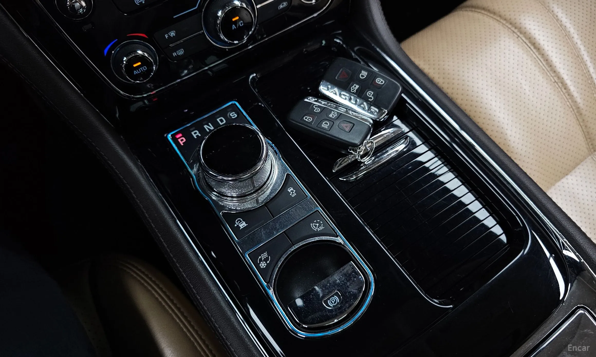 Jaguar All New XJ превью 9