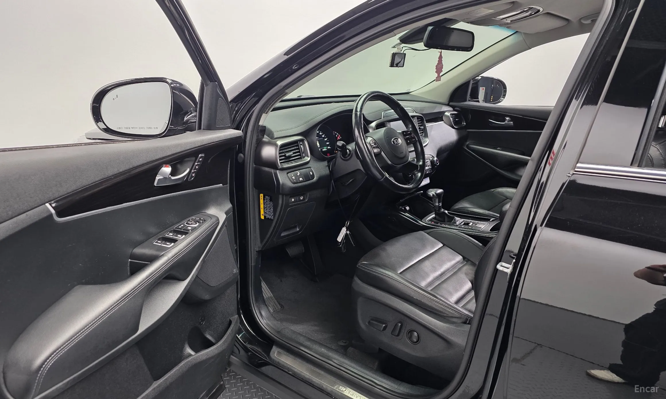 Kia Sorento превью 10