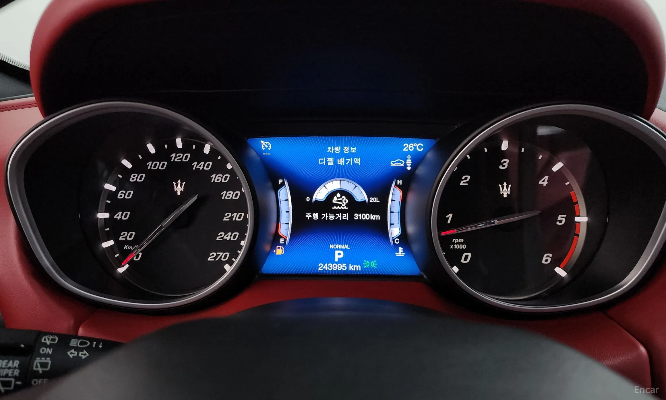 Maserati Levante превью 8