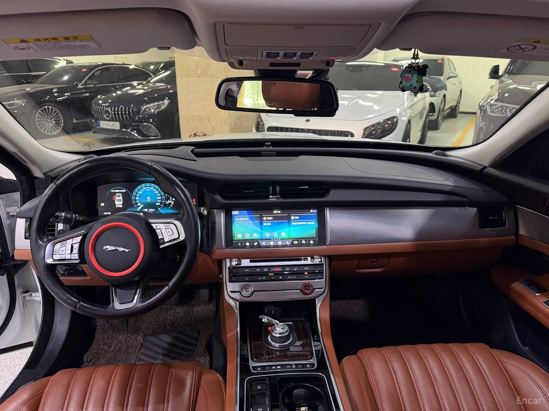 Jaguar XF (x260) превью 8