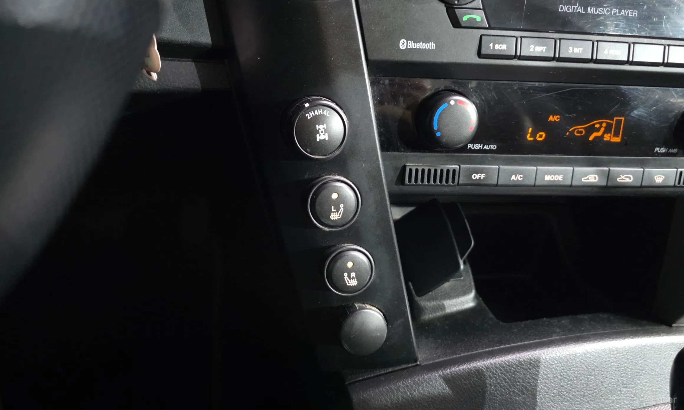 KG Mobility (SsangYong) Korando Sports превью 16