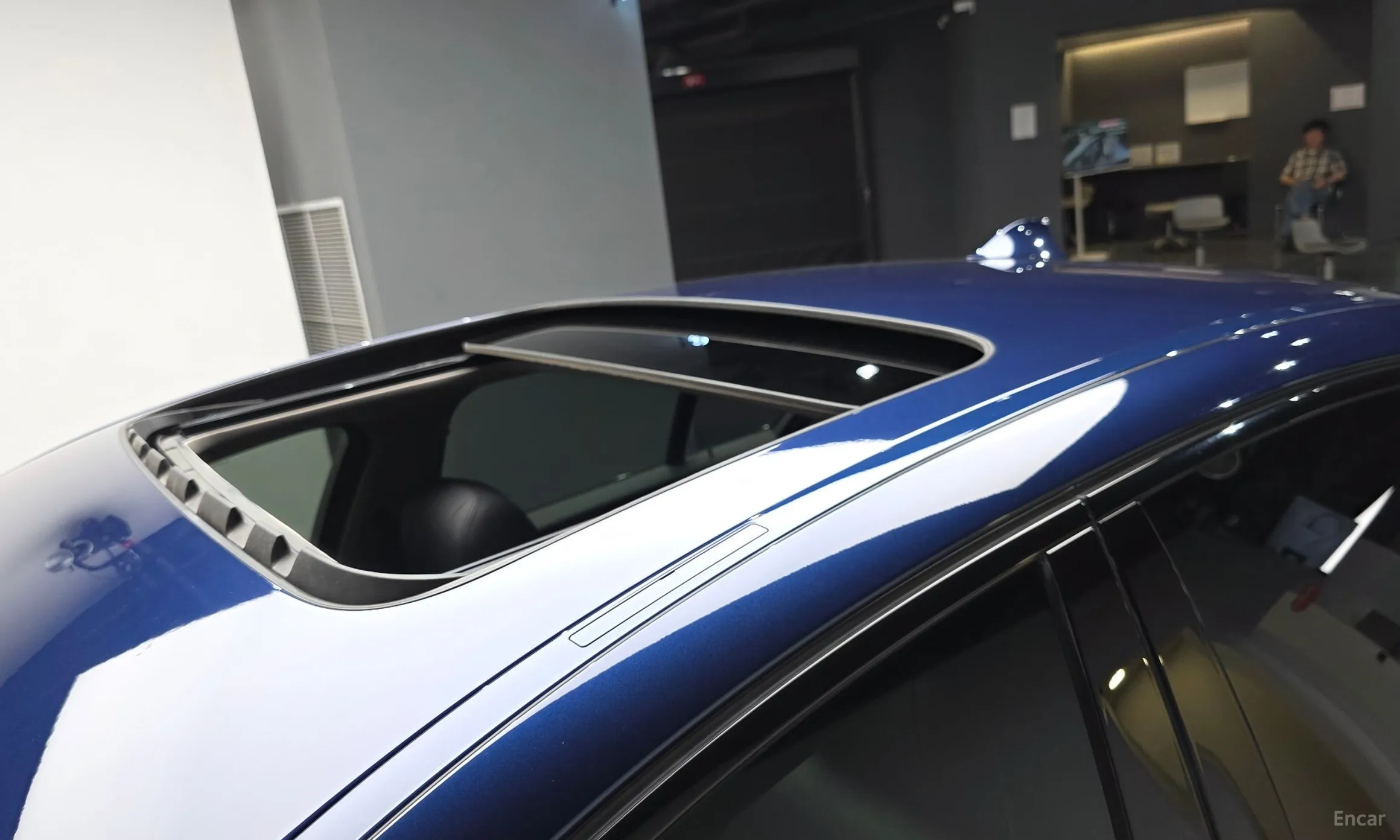 BMW 5 Series (F10) превью 15