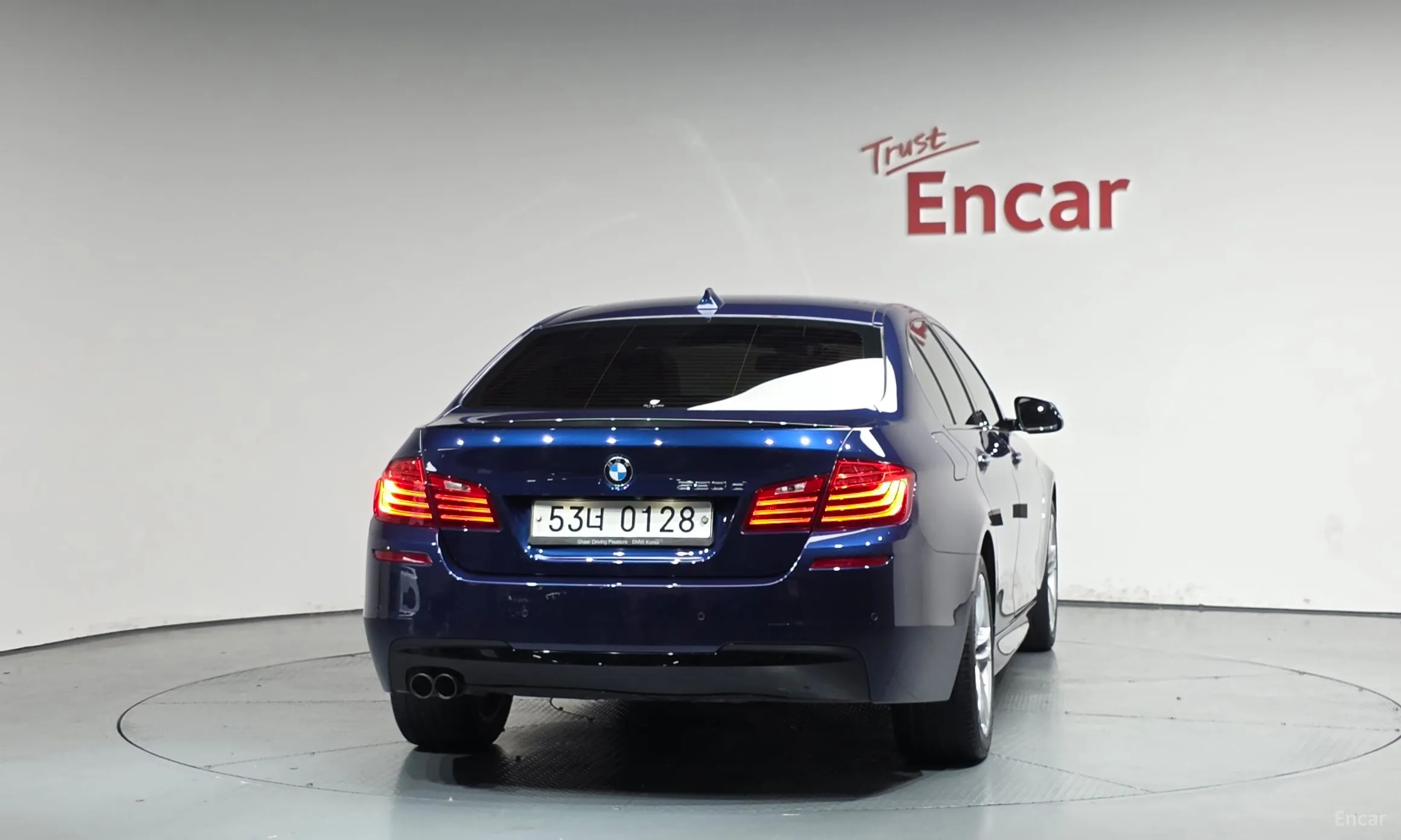 BMW 5 Series (F10) превью 4