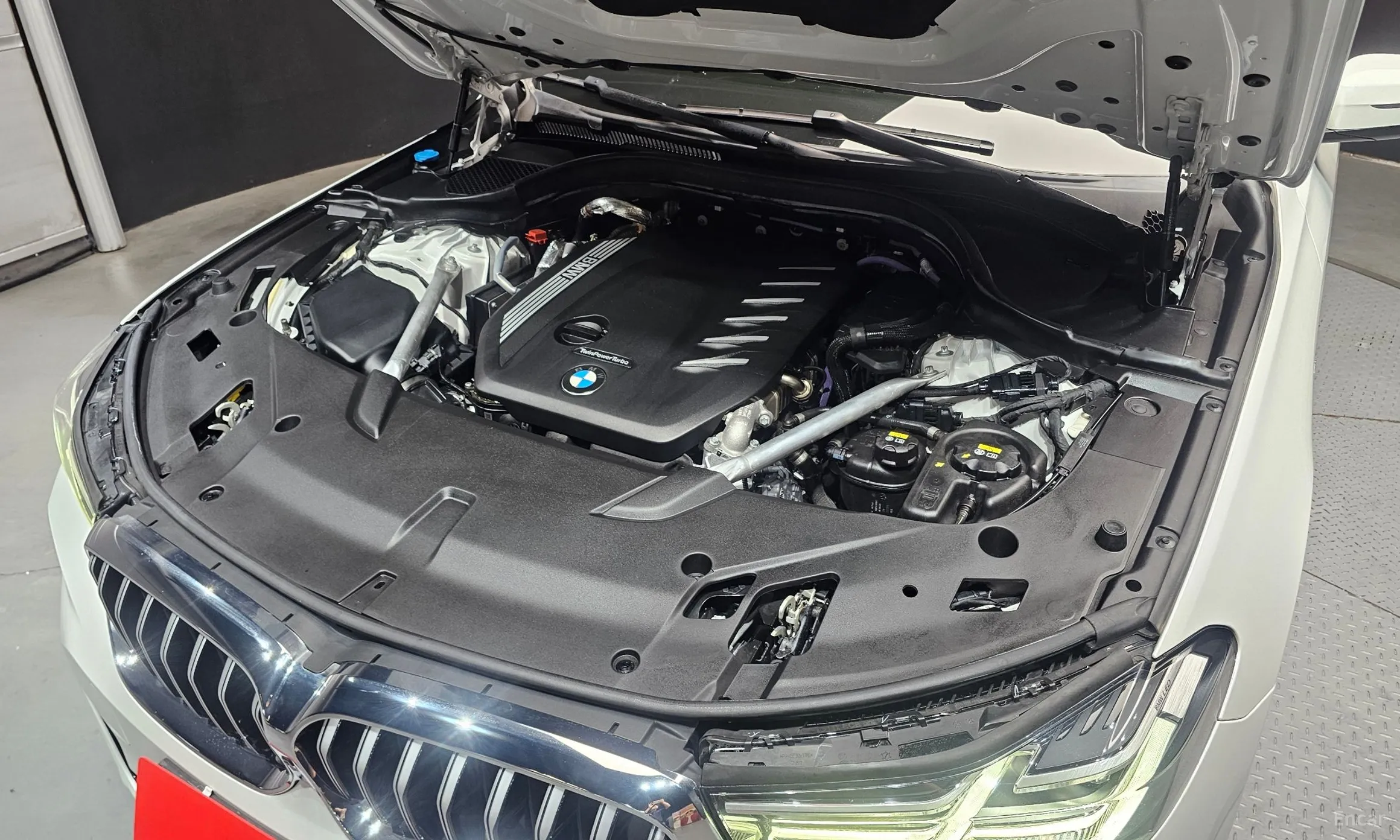 BMW 6-Series GT (G32) превью 6