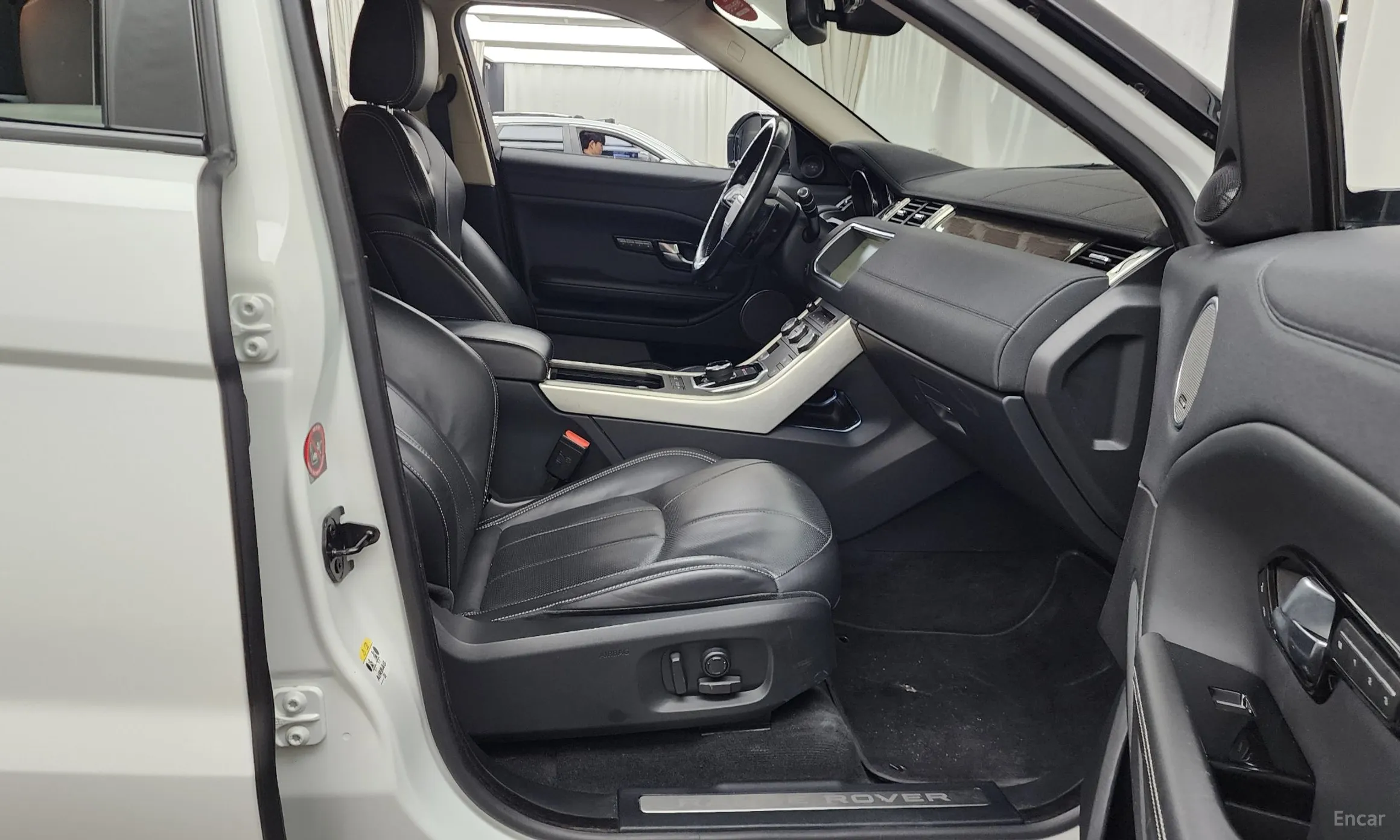 Land Rover Range Rover Evoque превью 11