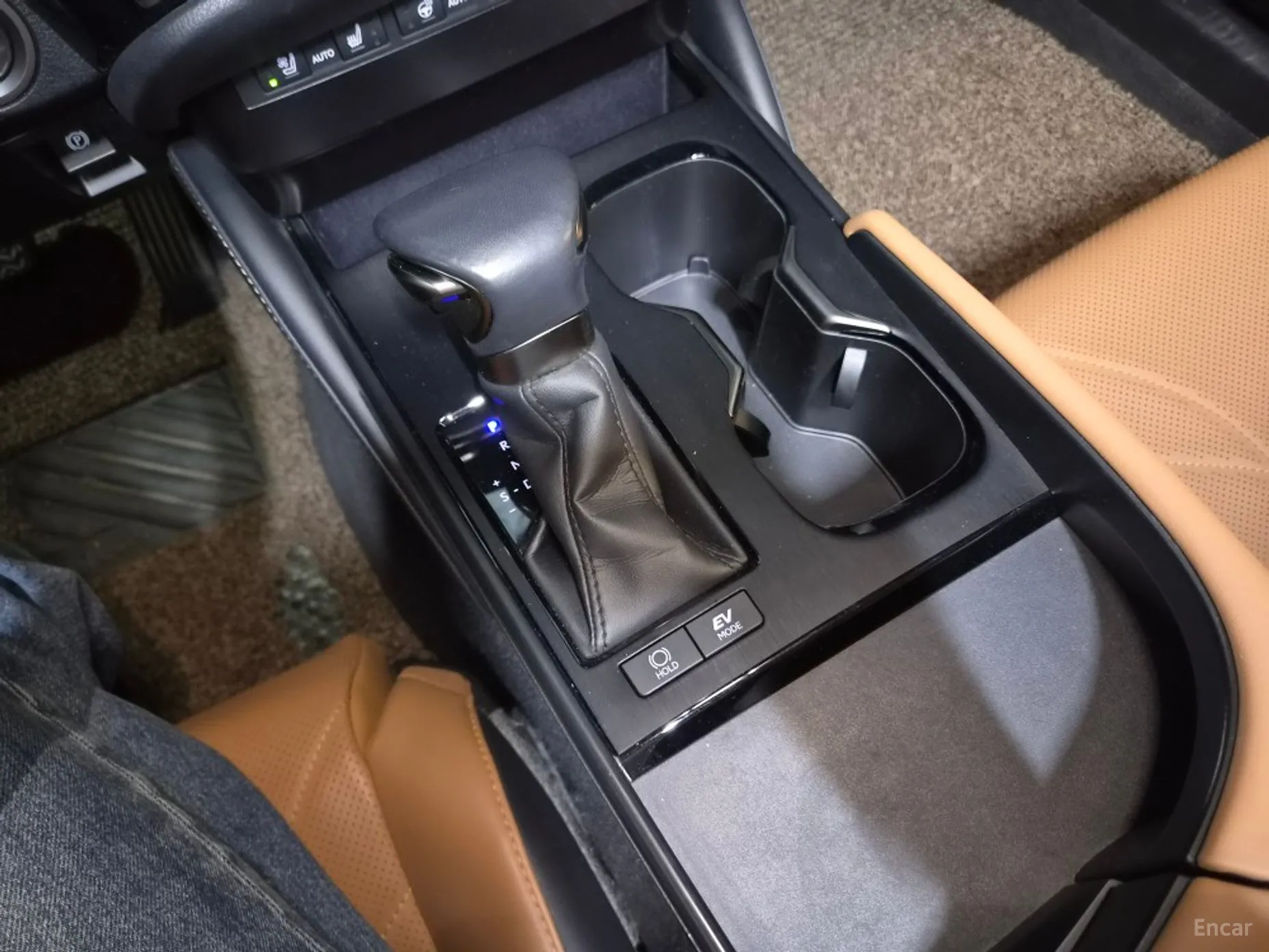 Lexus ES300h 7th Generation превью 15