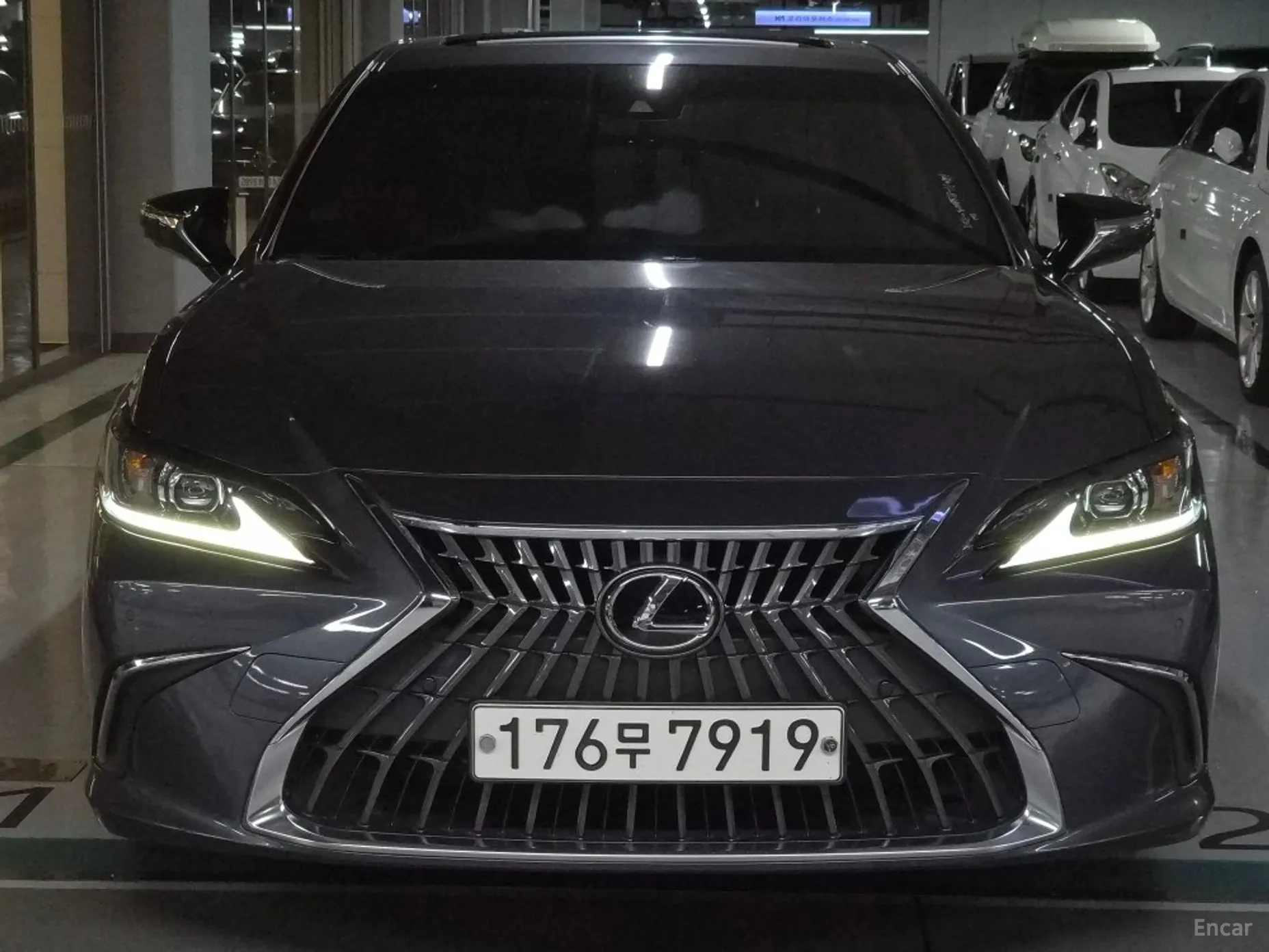 Lexus ES300h 7th Generation превью 3