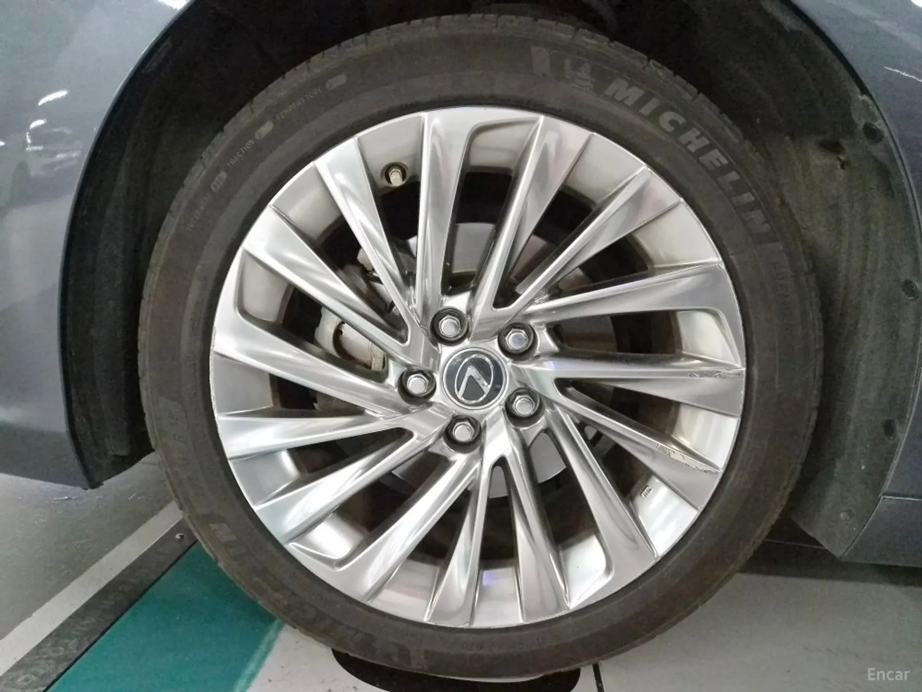 Lexus ES300h 7th Generation превью 8