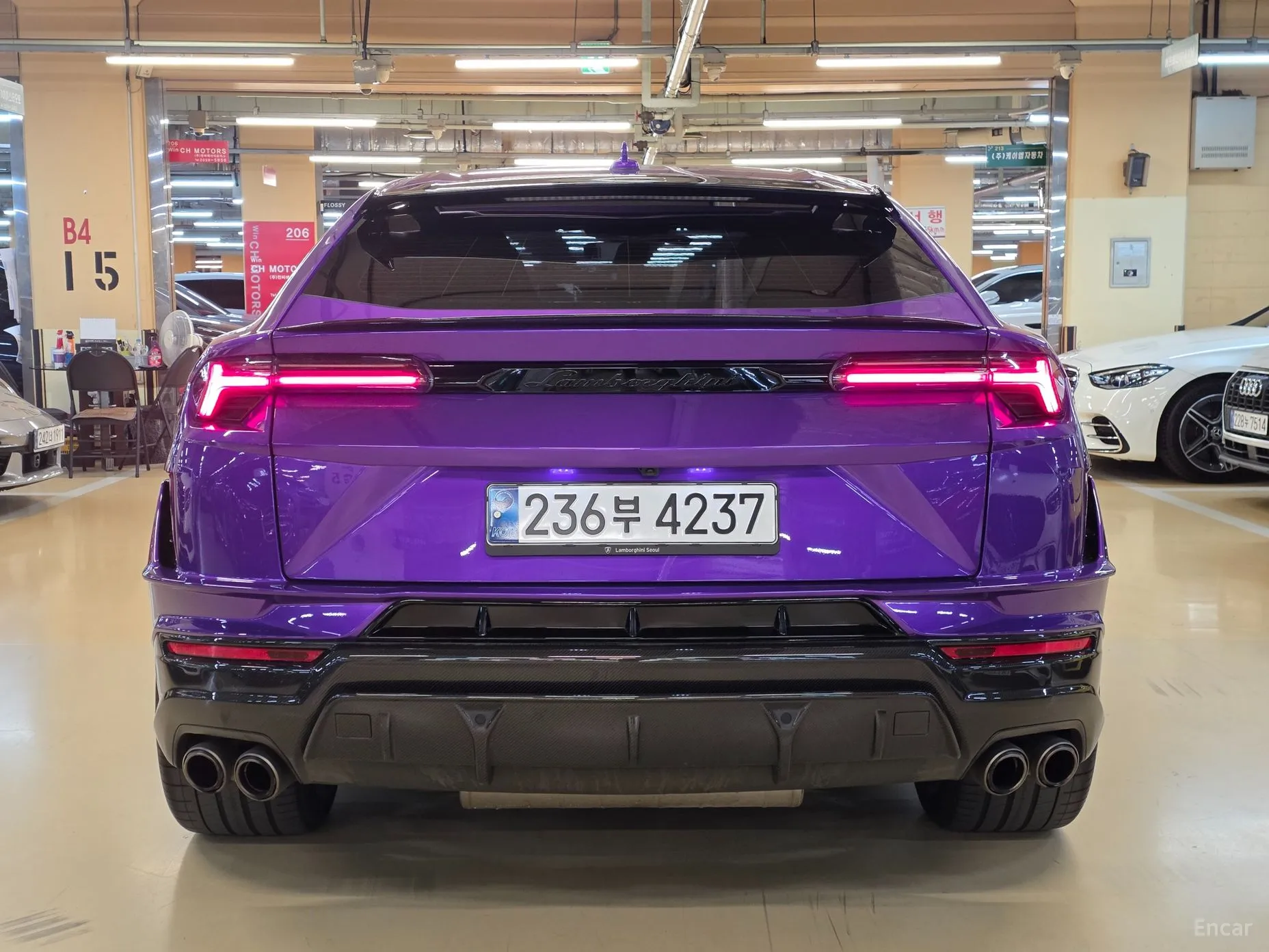 Lamborghini Urus превью 5