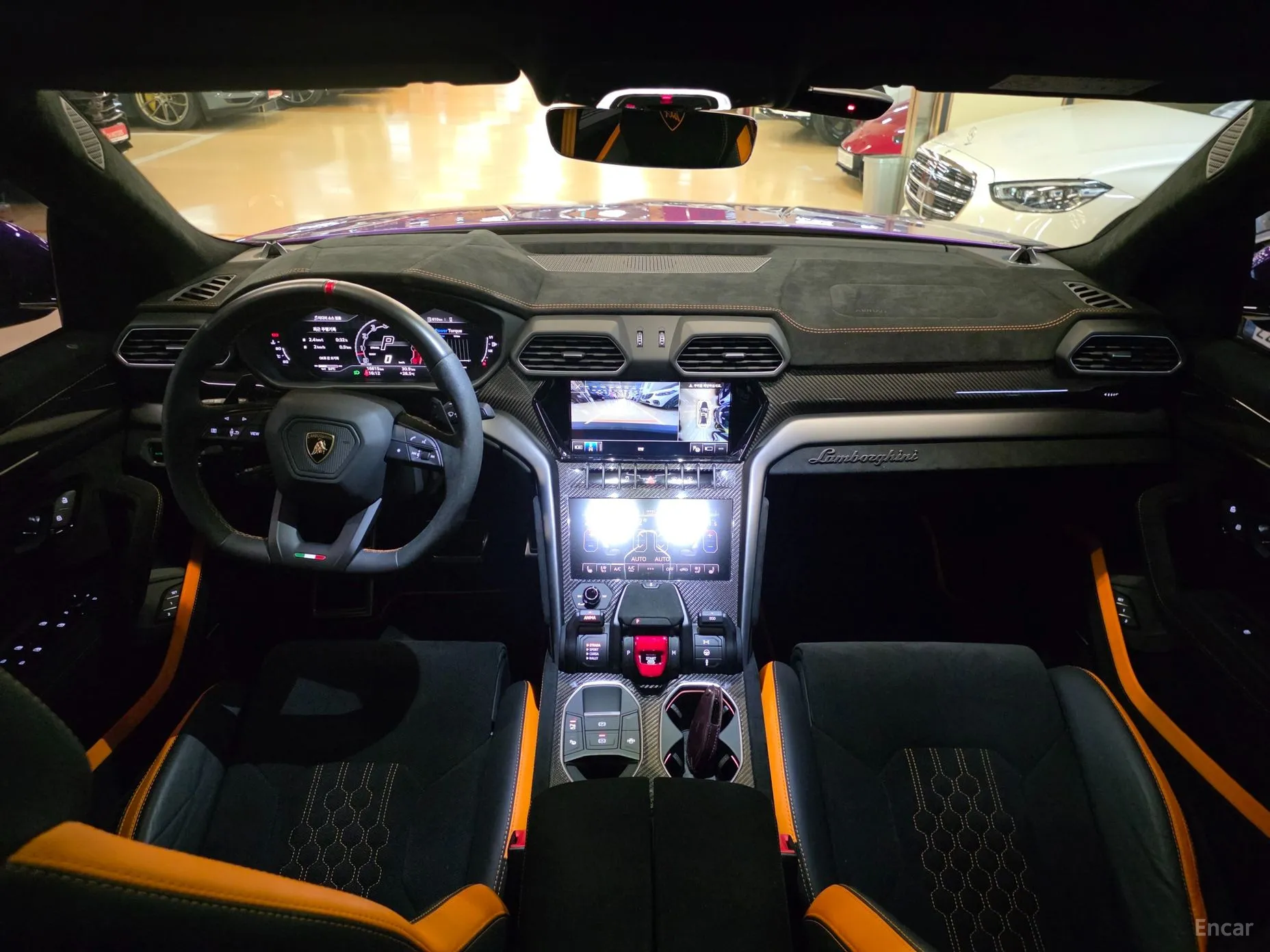 Lamborghini Urus превью 8