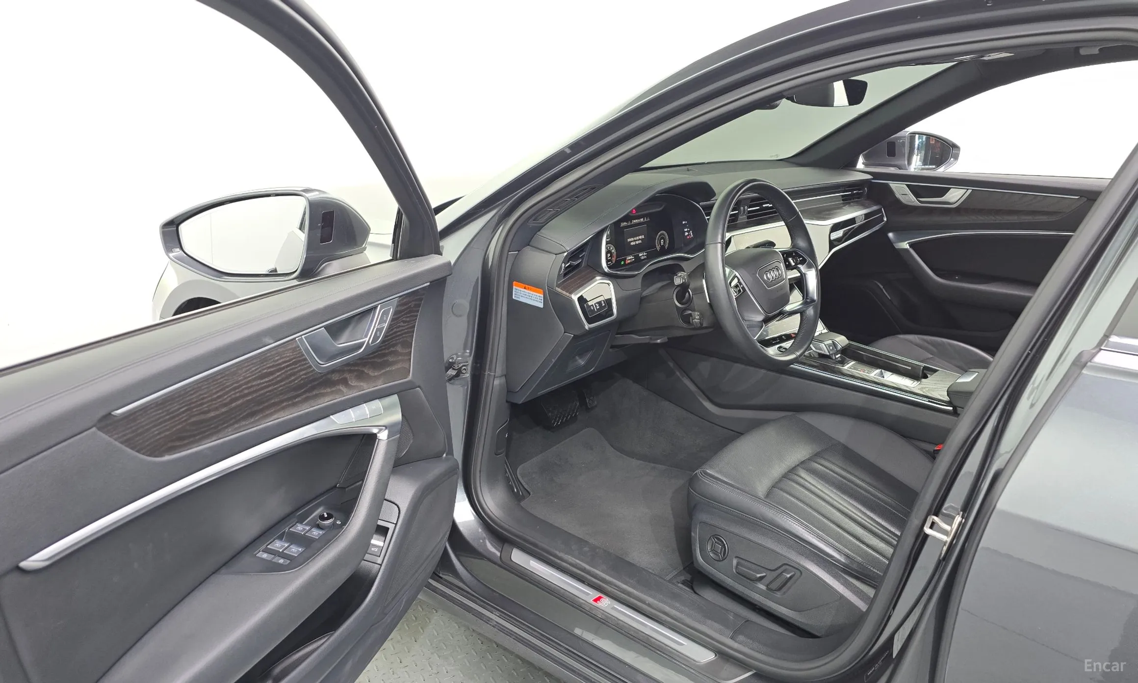 Audi A6 (C8) превью 10