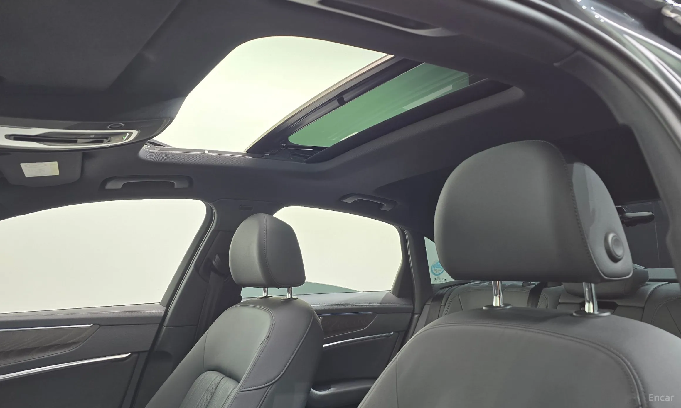 Audi A6 (C8) превью 16