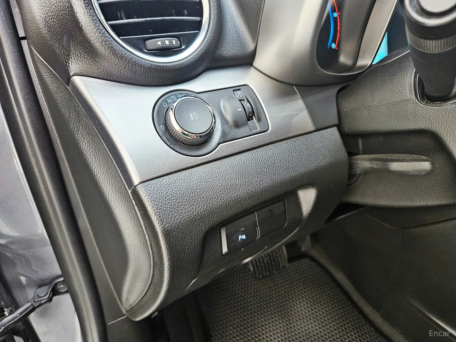 Chevrolet (GM Daewoo) Orlando превью 16