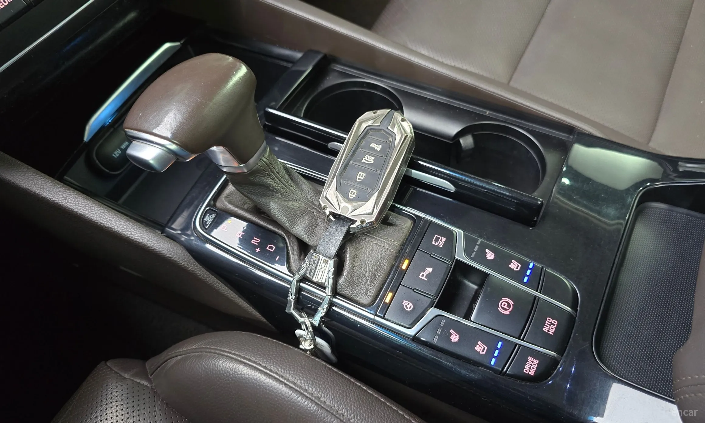 Kia K7 превью 9