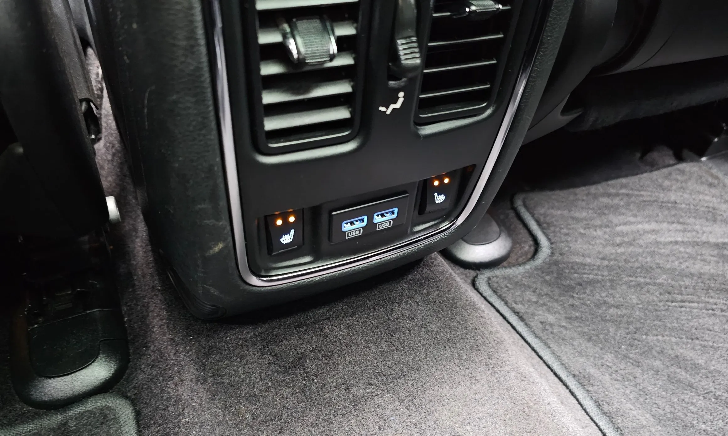 Jeep Grand Cherokee превью 15