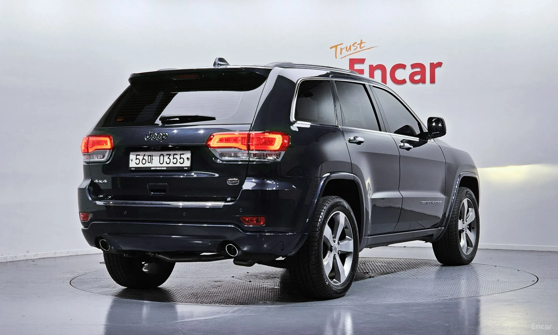 Jeep Grand Cherokee превью 2