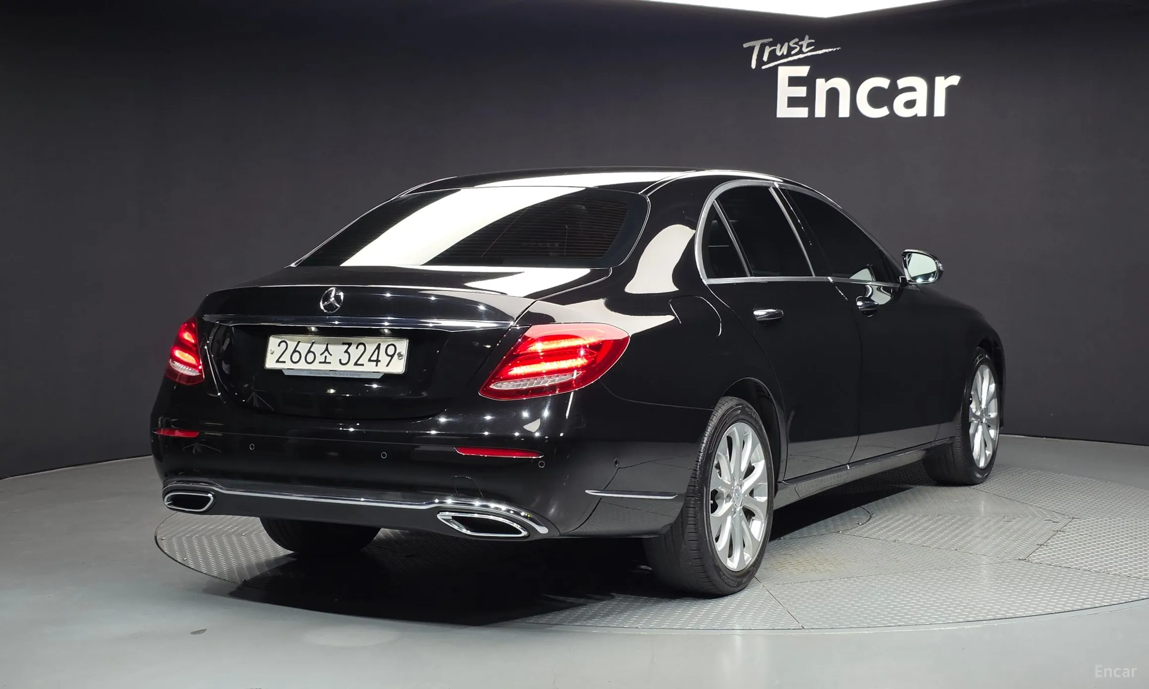 Mercedes Benz E-Class W213