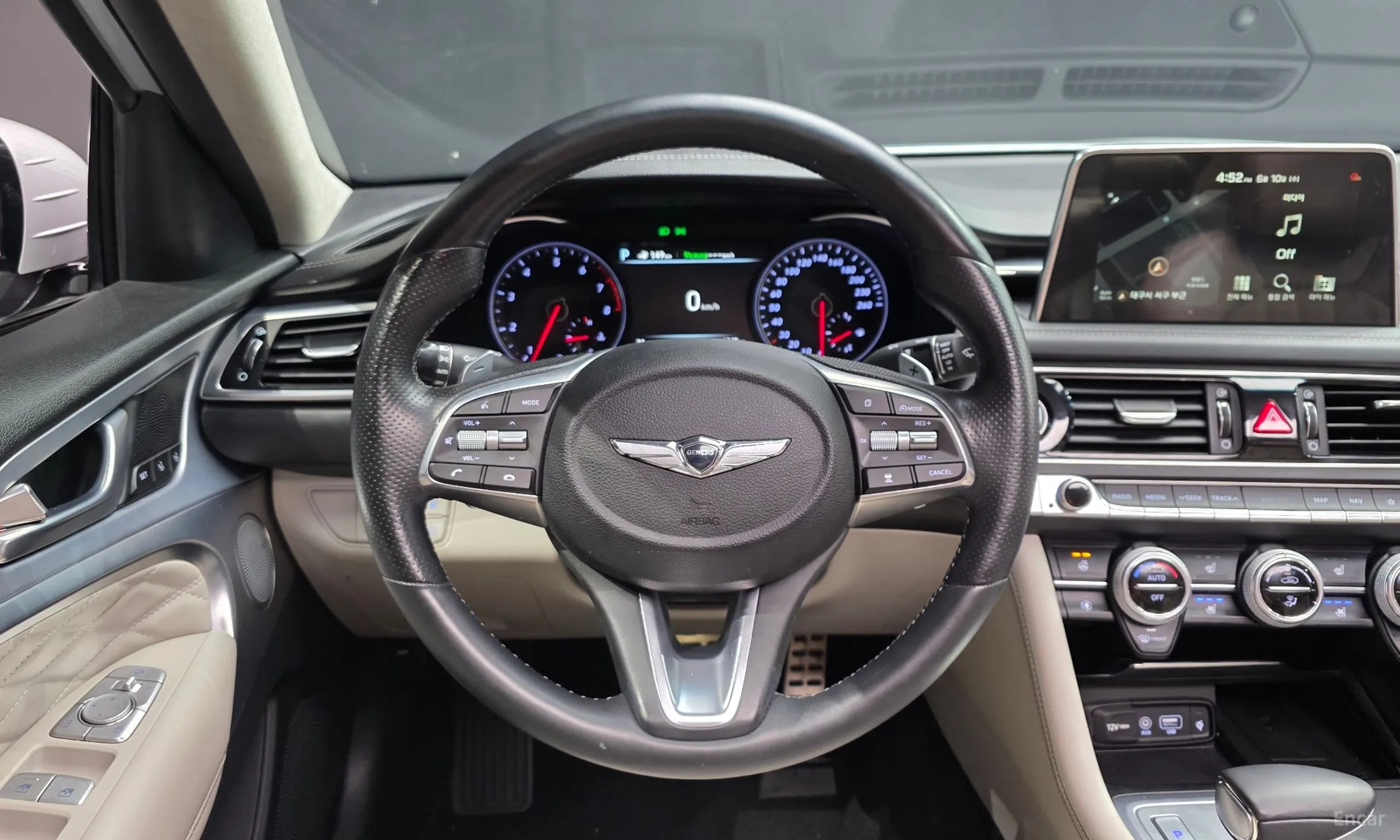 Genesis G70 превью 13