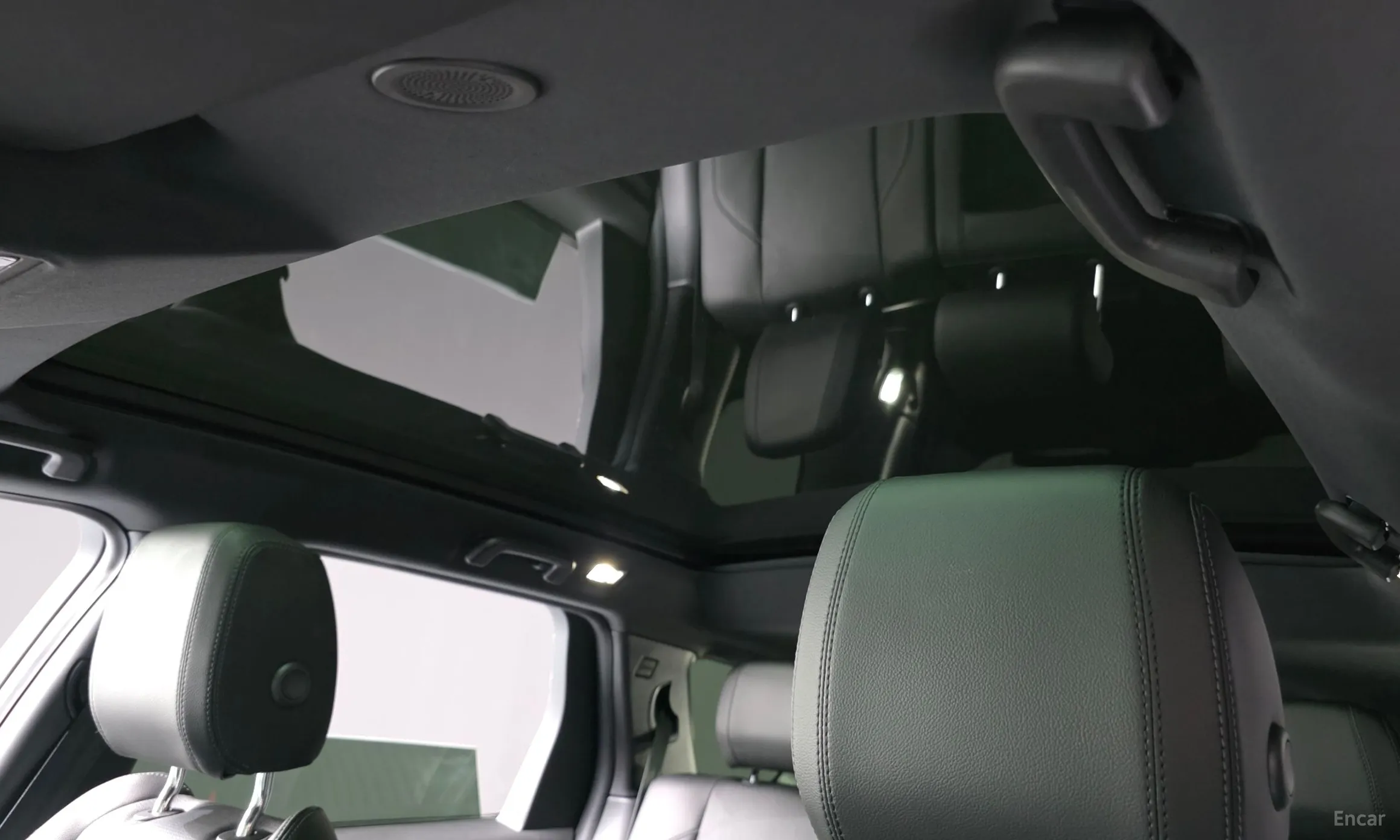 Land Rover Discovery Sports превью 19