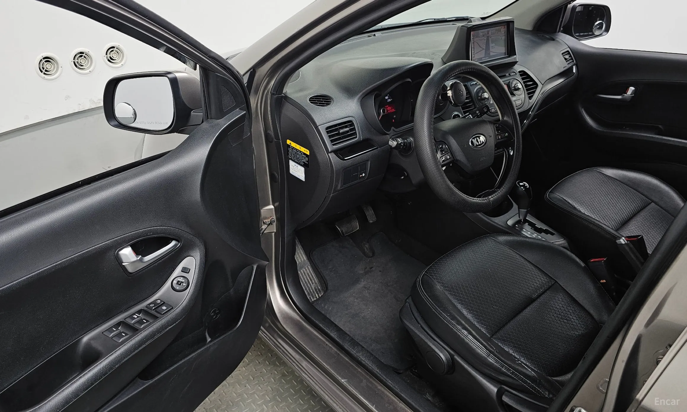 Kia morning превью 10