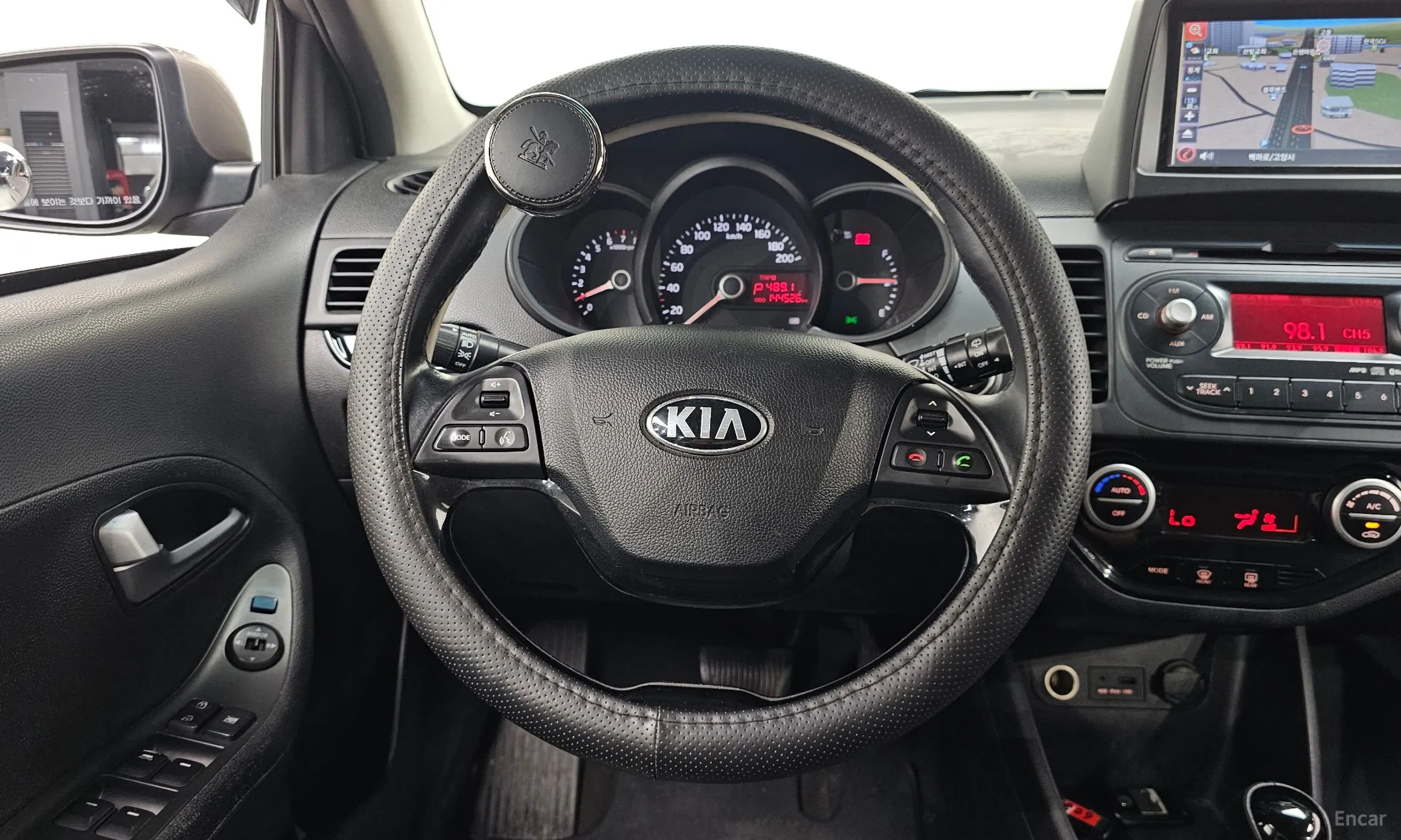 Kia morning превью 13