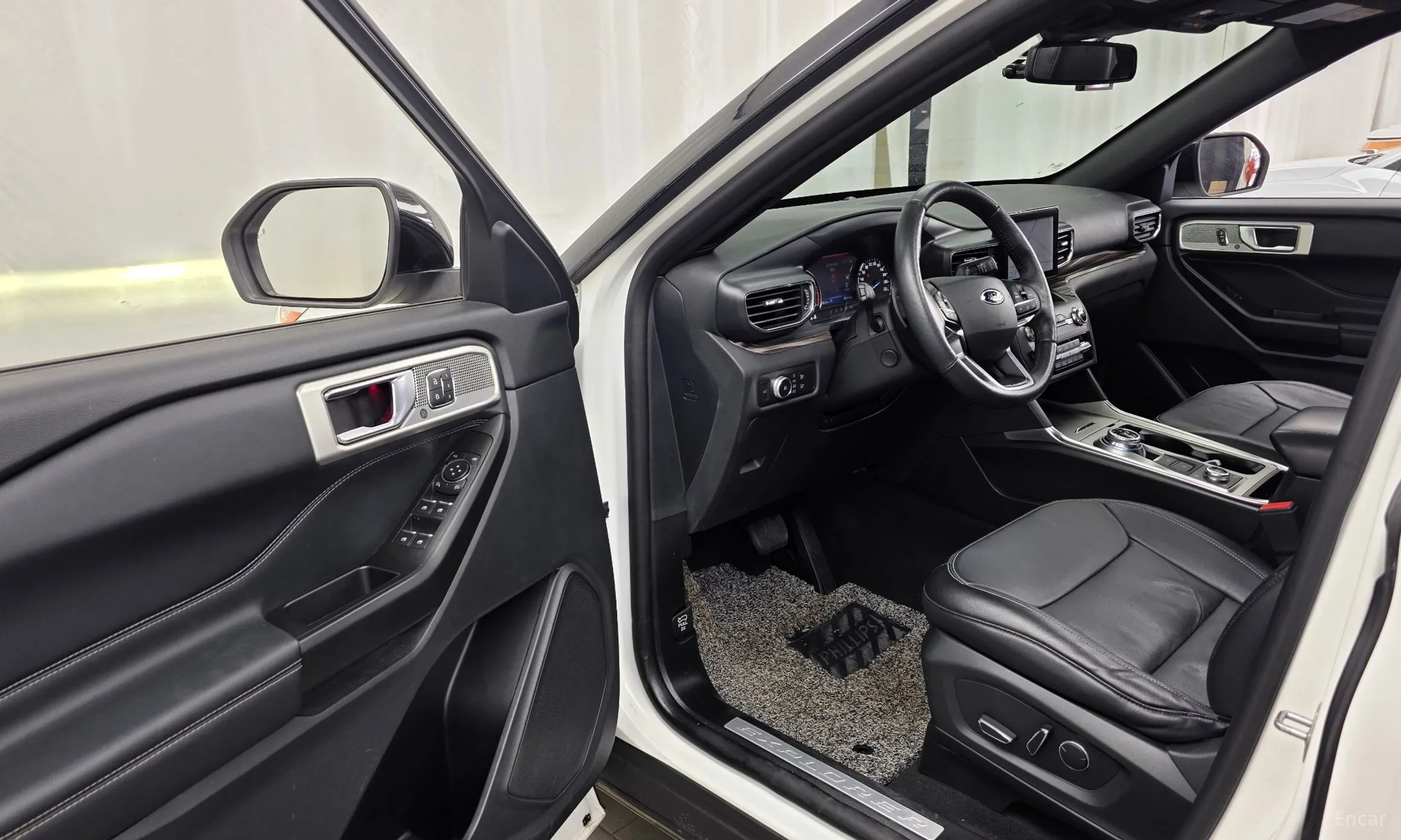 Ford Explorer 6th Generation превью 10