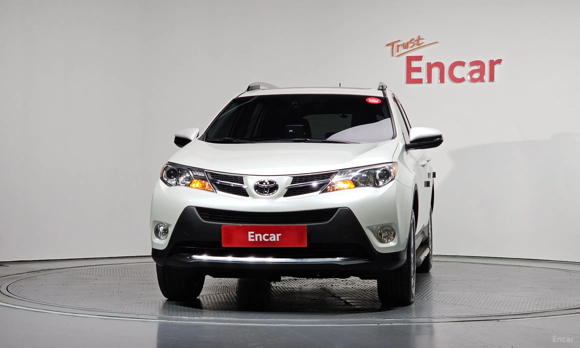 Toyota RAV4 превью 3
