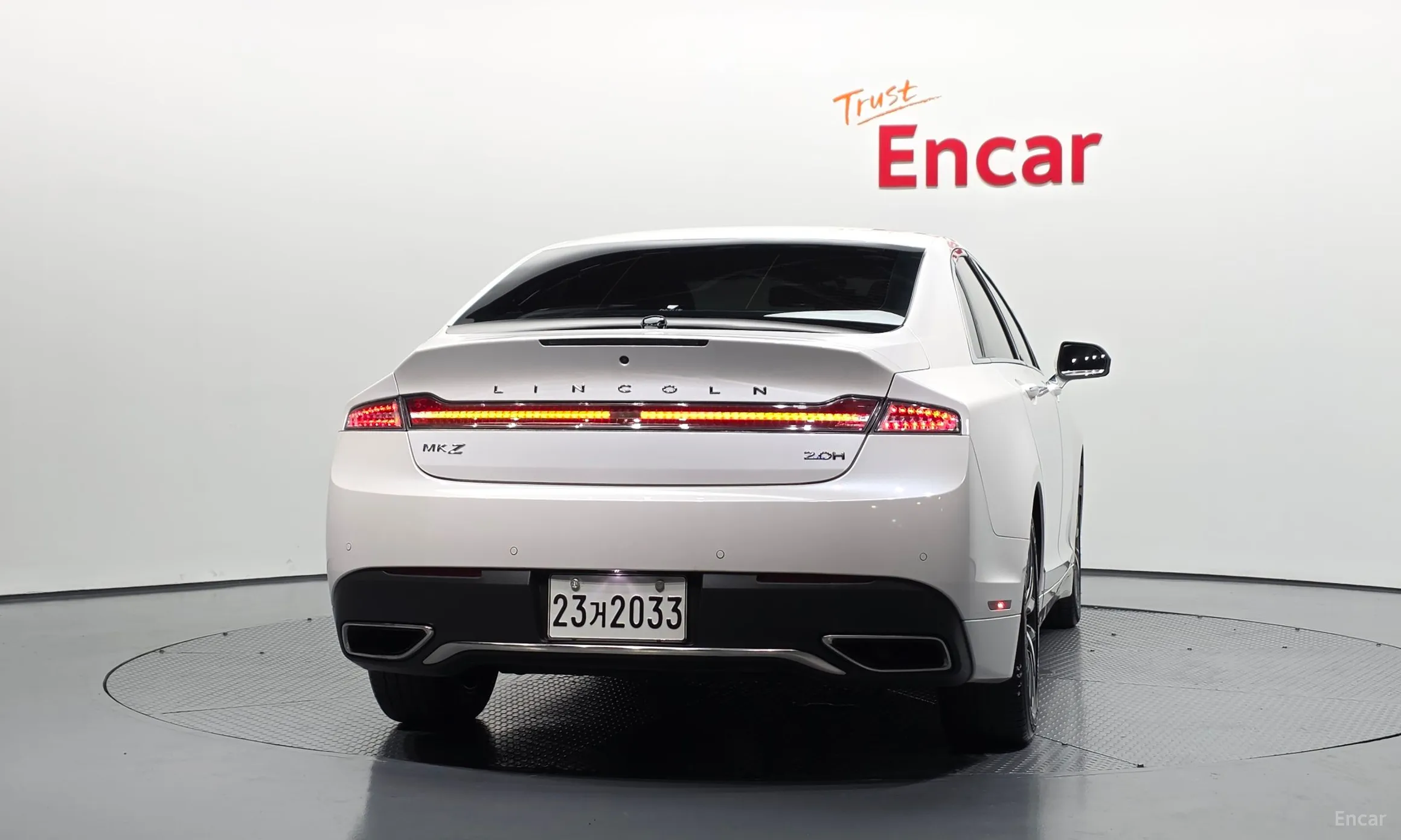 Lincoln New MKZ превью 4
