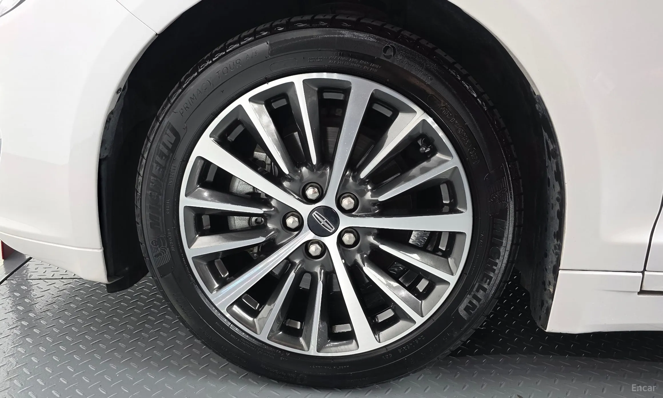 Lincoln New MKZ превью 5