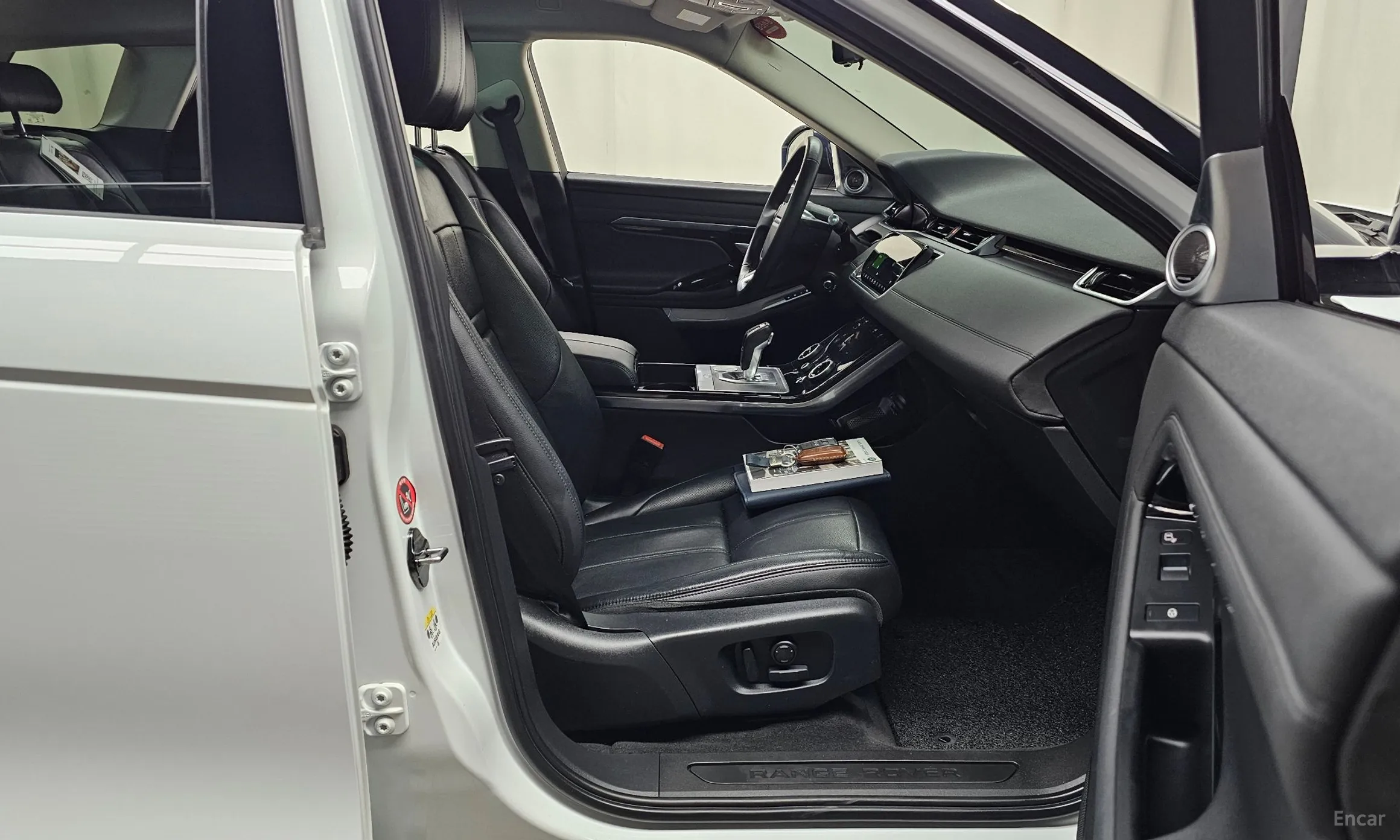 Land Rover Range Rover Evoque 2nd Generation превью 11