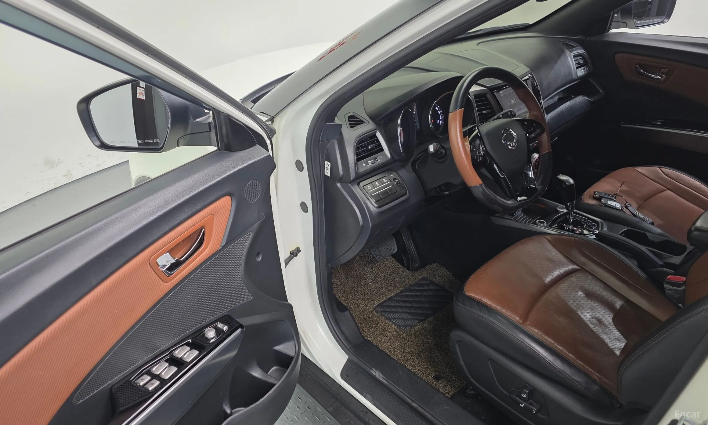 KG Mobility (SsangYong) Tivoli Armor превью 11