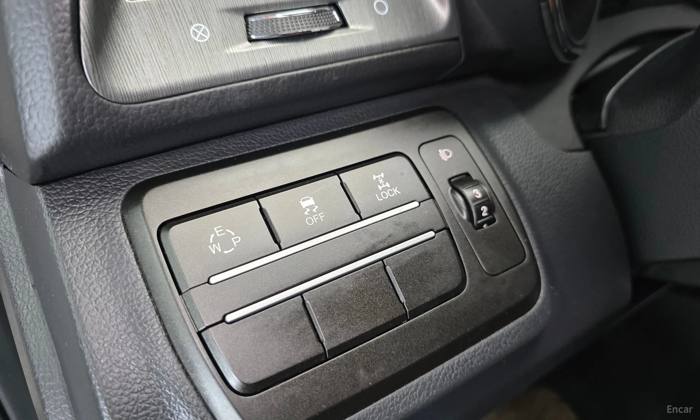 KG Mobility (SsangYong) Tivoli Armor превью 13