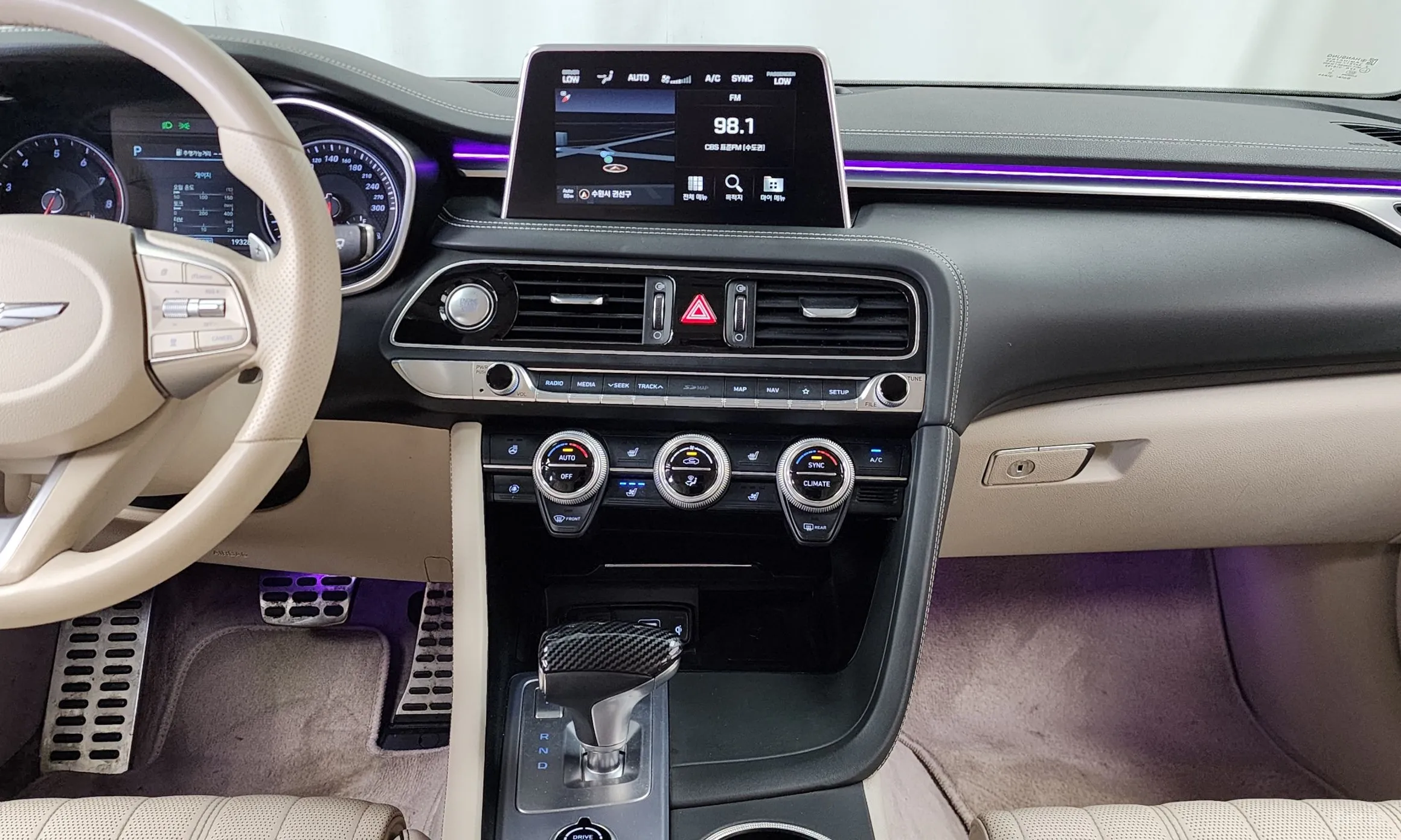 Genesis G70 превью 14