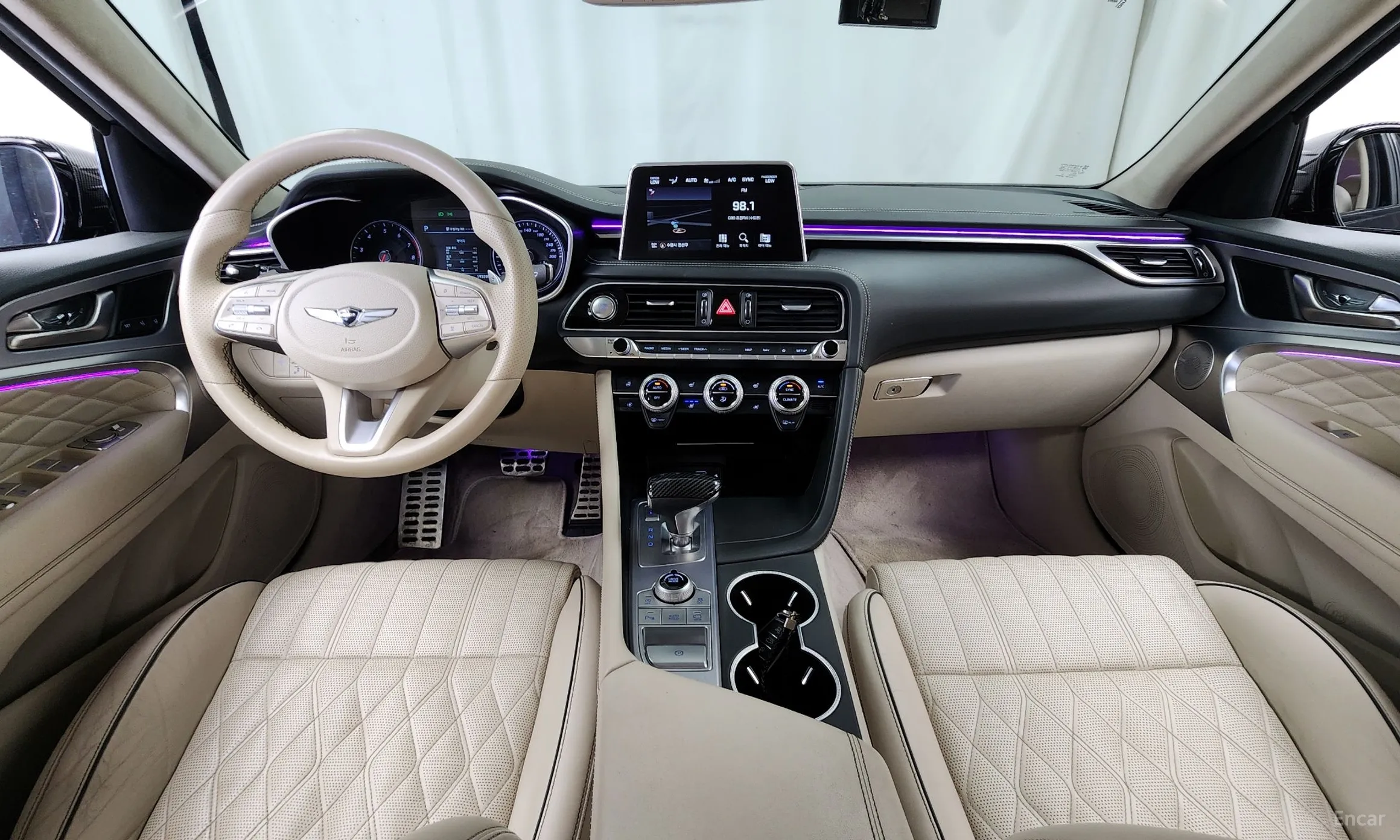 Genesis G70 превью 7