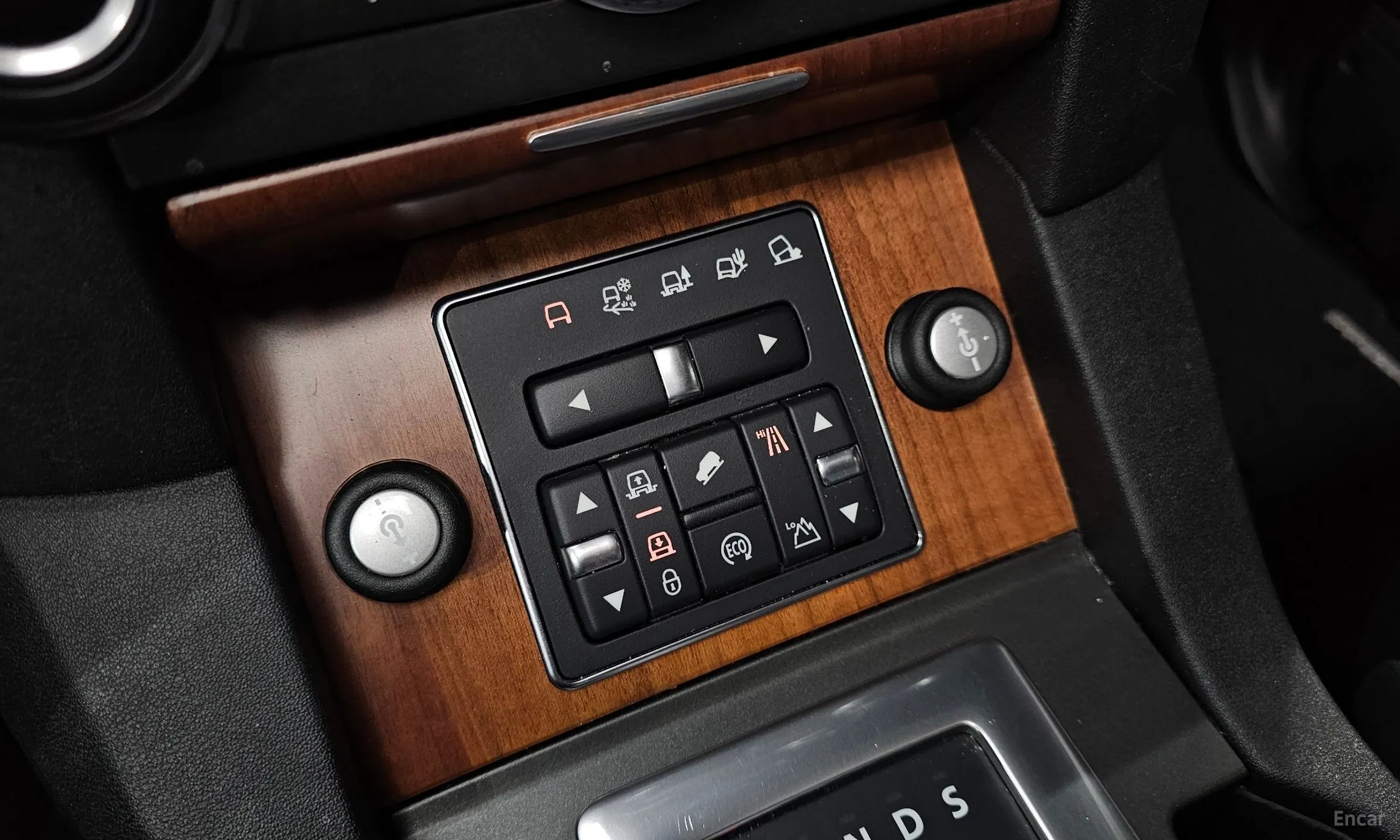 Land Rover Discovery 4 превью 17