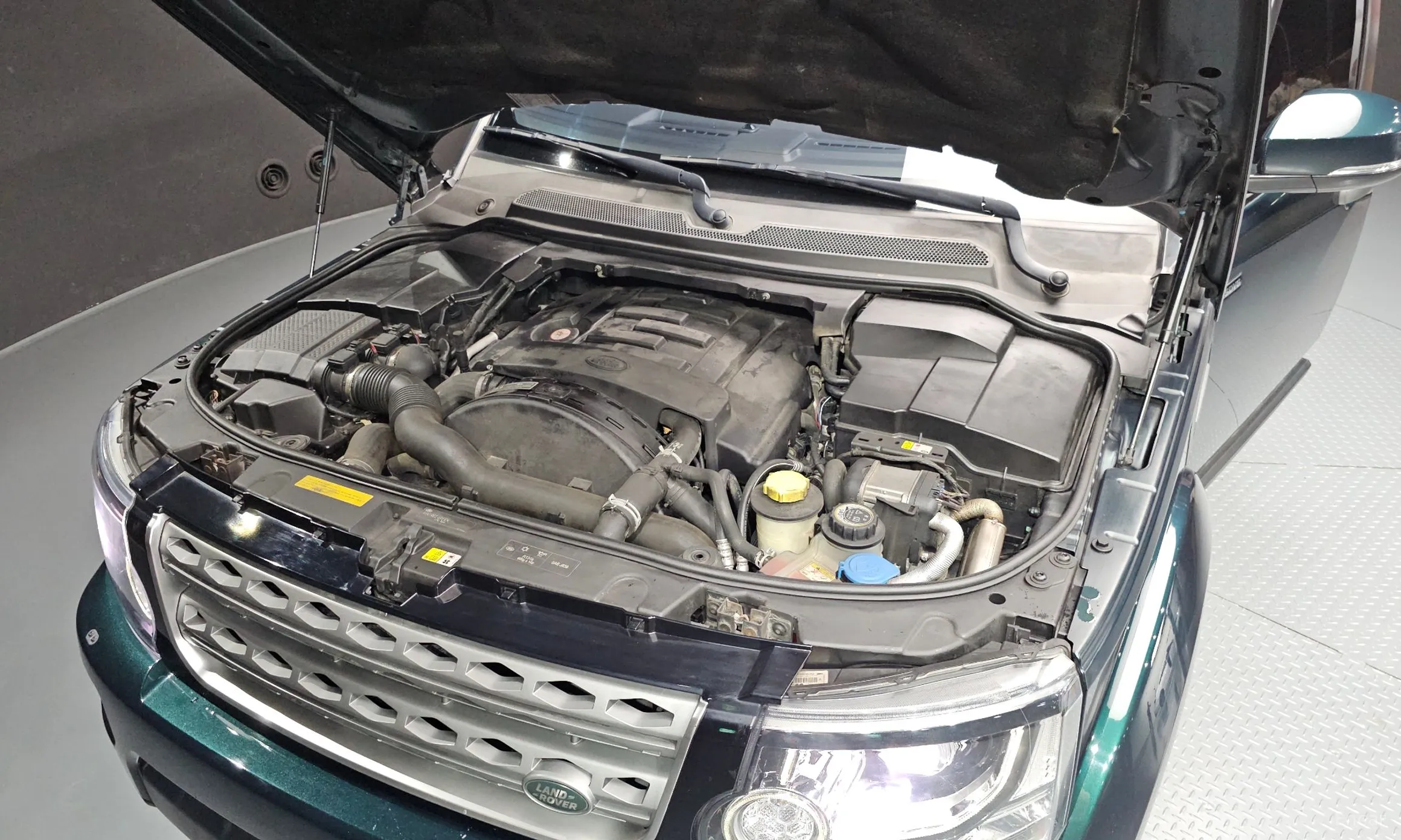Land Rover Discovery 4 превью 6
