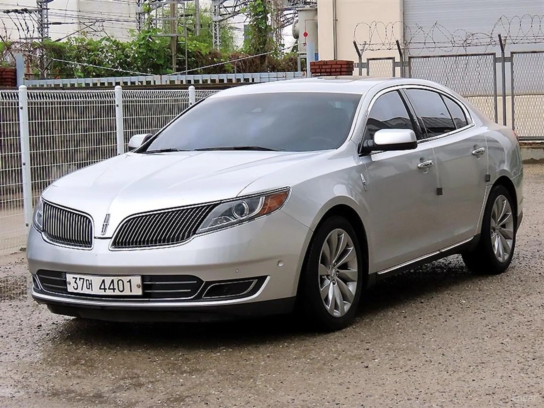 Lincoln New MKS