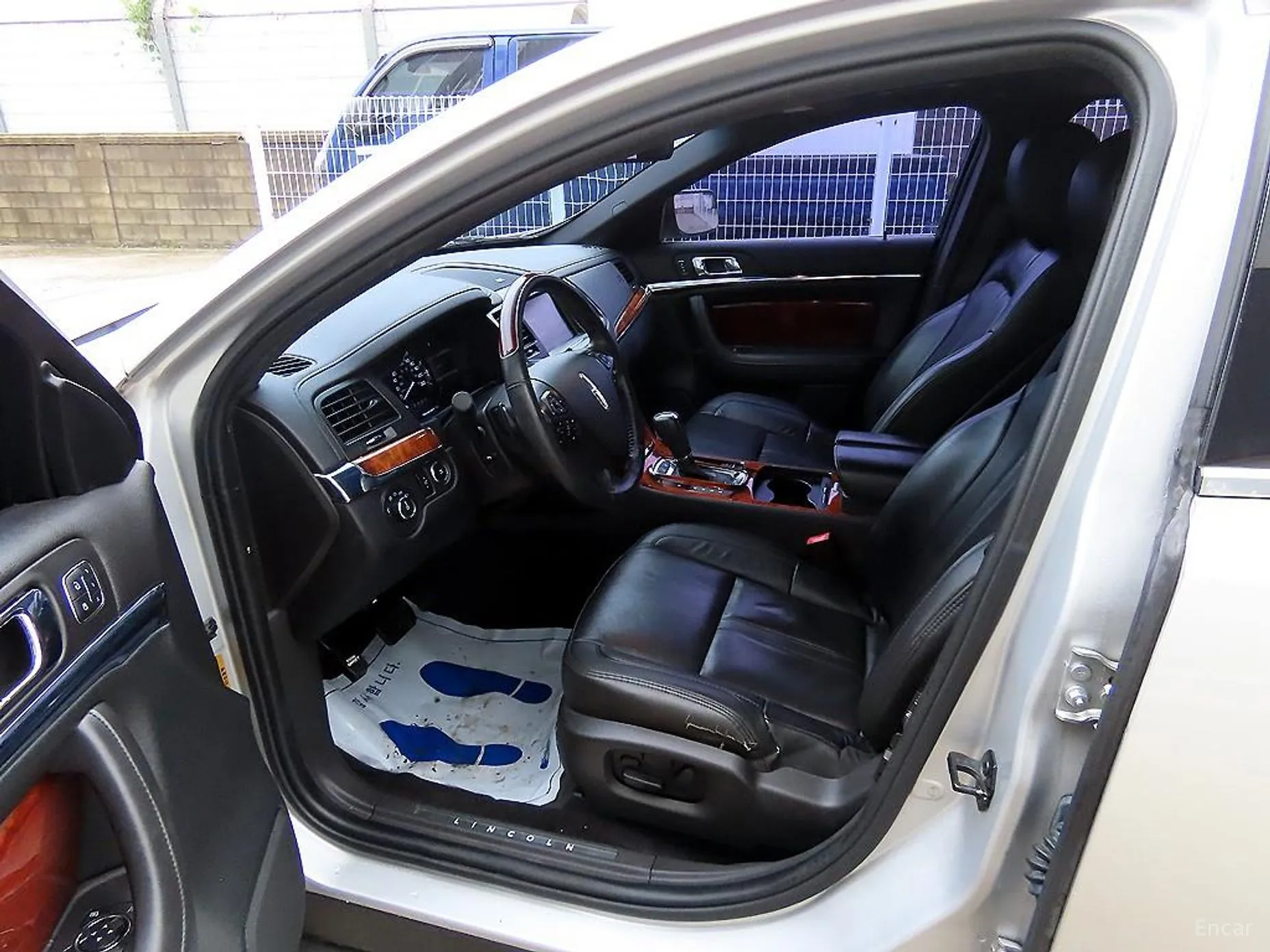 Lincoln New MKS превью 5