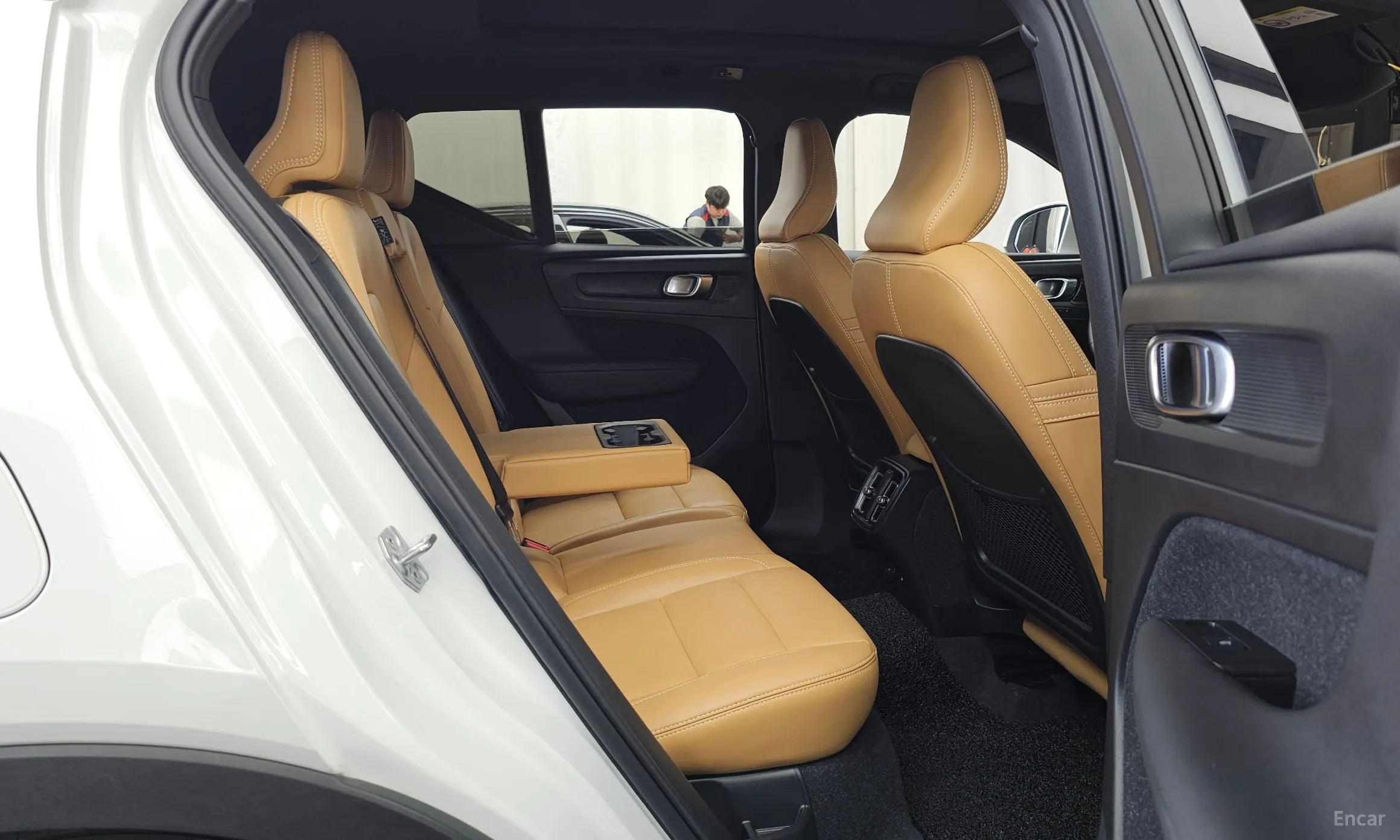Volvo XC40 превью 12