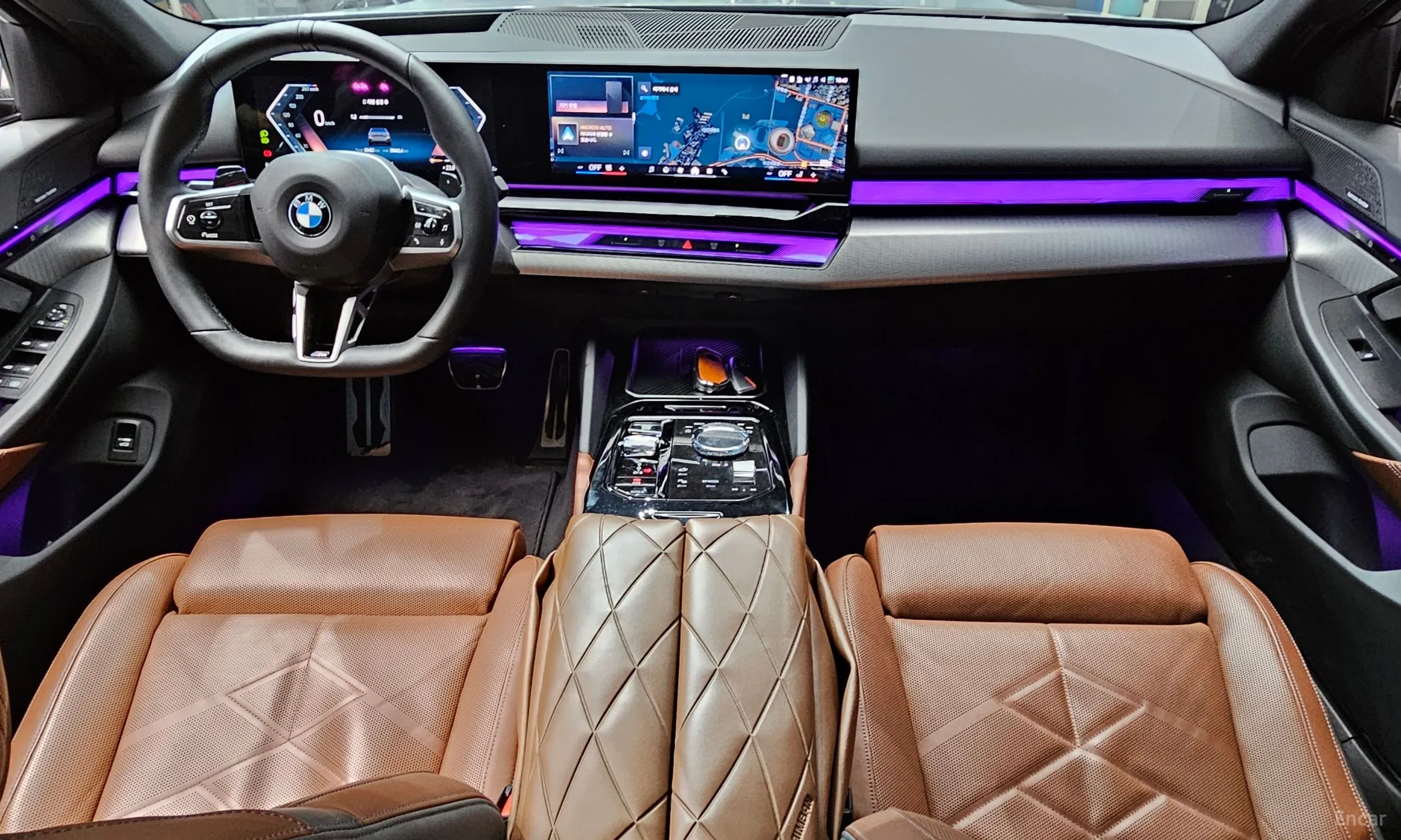 BMW 5 Series (G60) превью 7