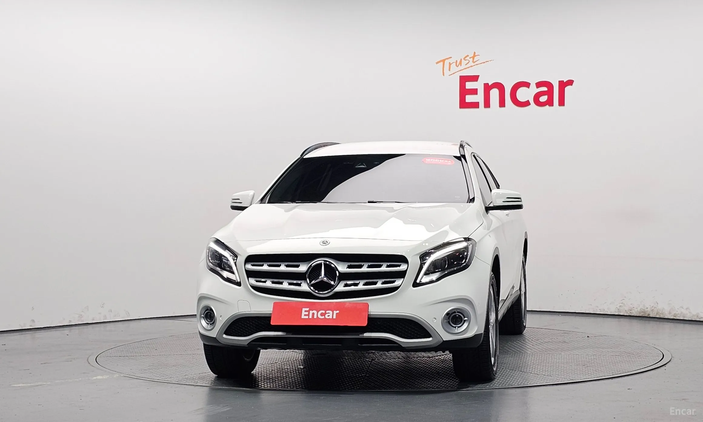 Mercedes Benz GLA-Class X156 превью 3