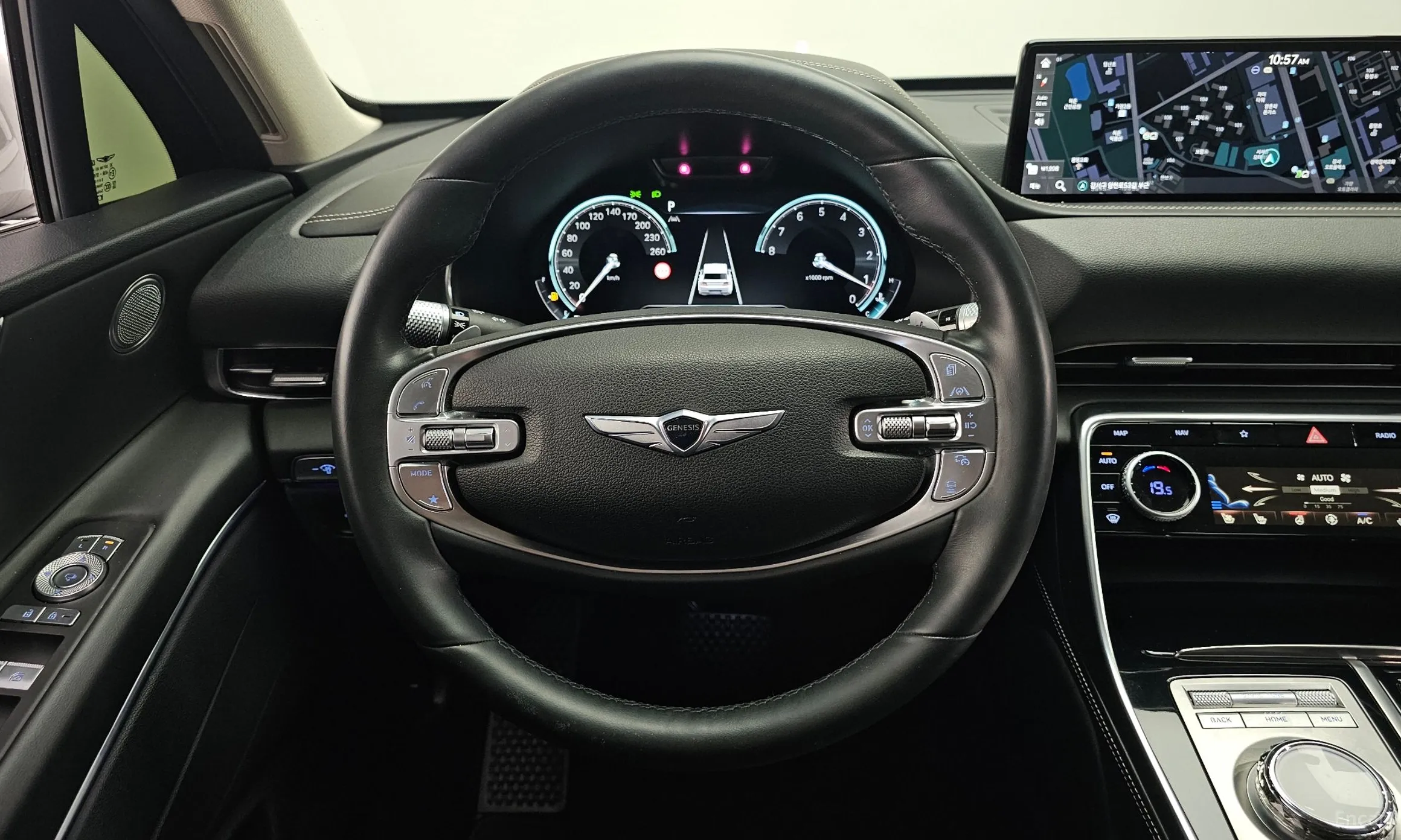 Genesis GV80 превью 13