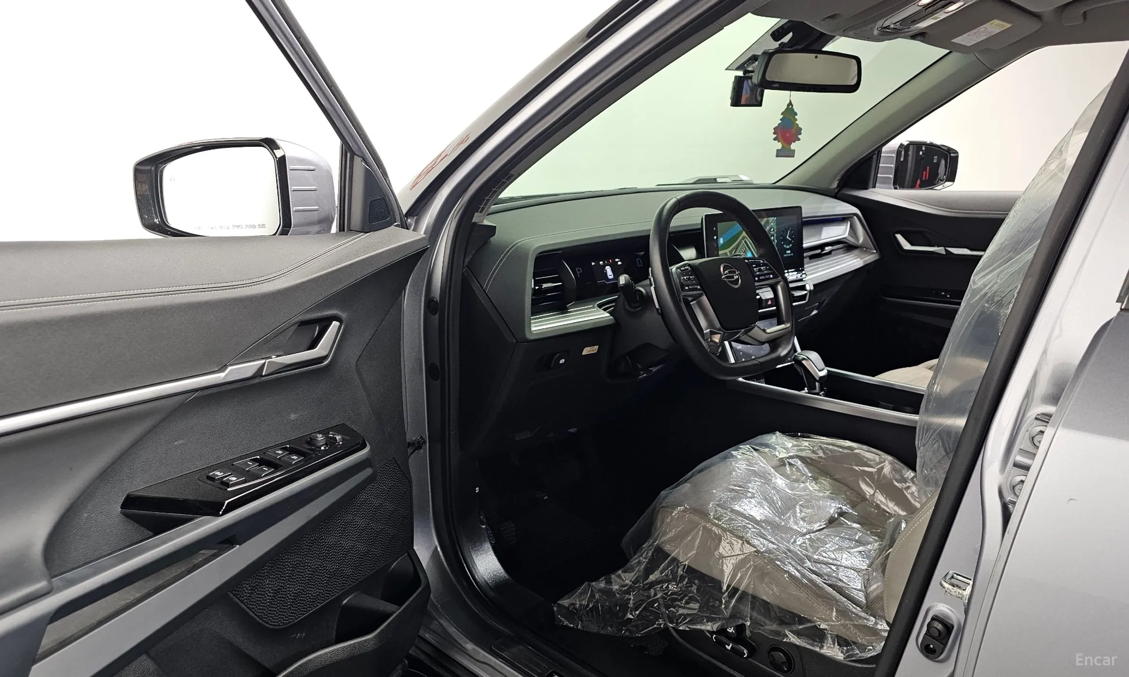 KG Mobility (SsangYong) Torres превью 10